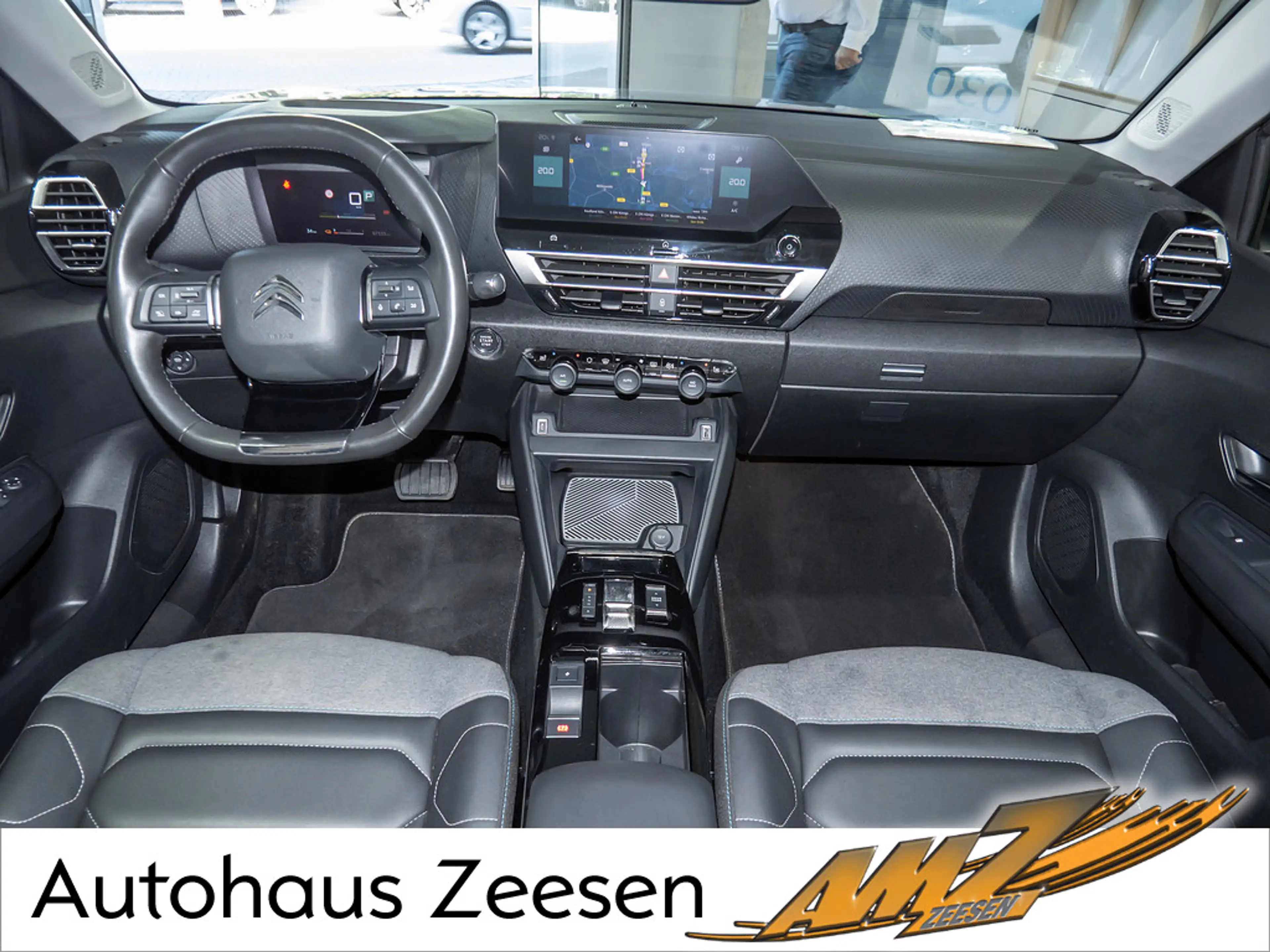 Citroen E-C4 Electric — photo 6