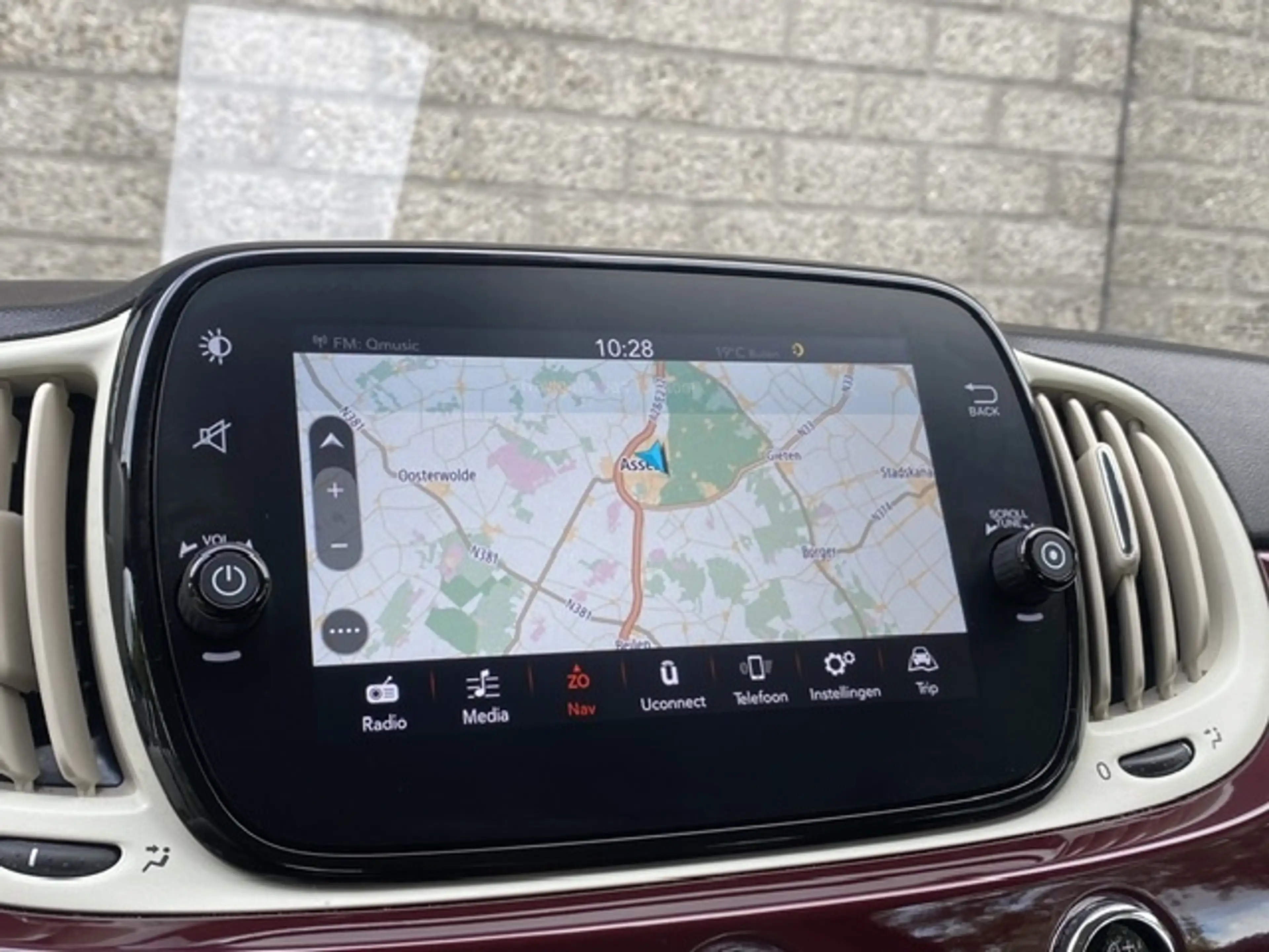 Fiat 500 1.2 Lounge NAV/DAB/CARPLAY — photo 23