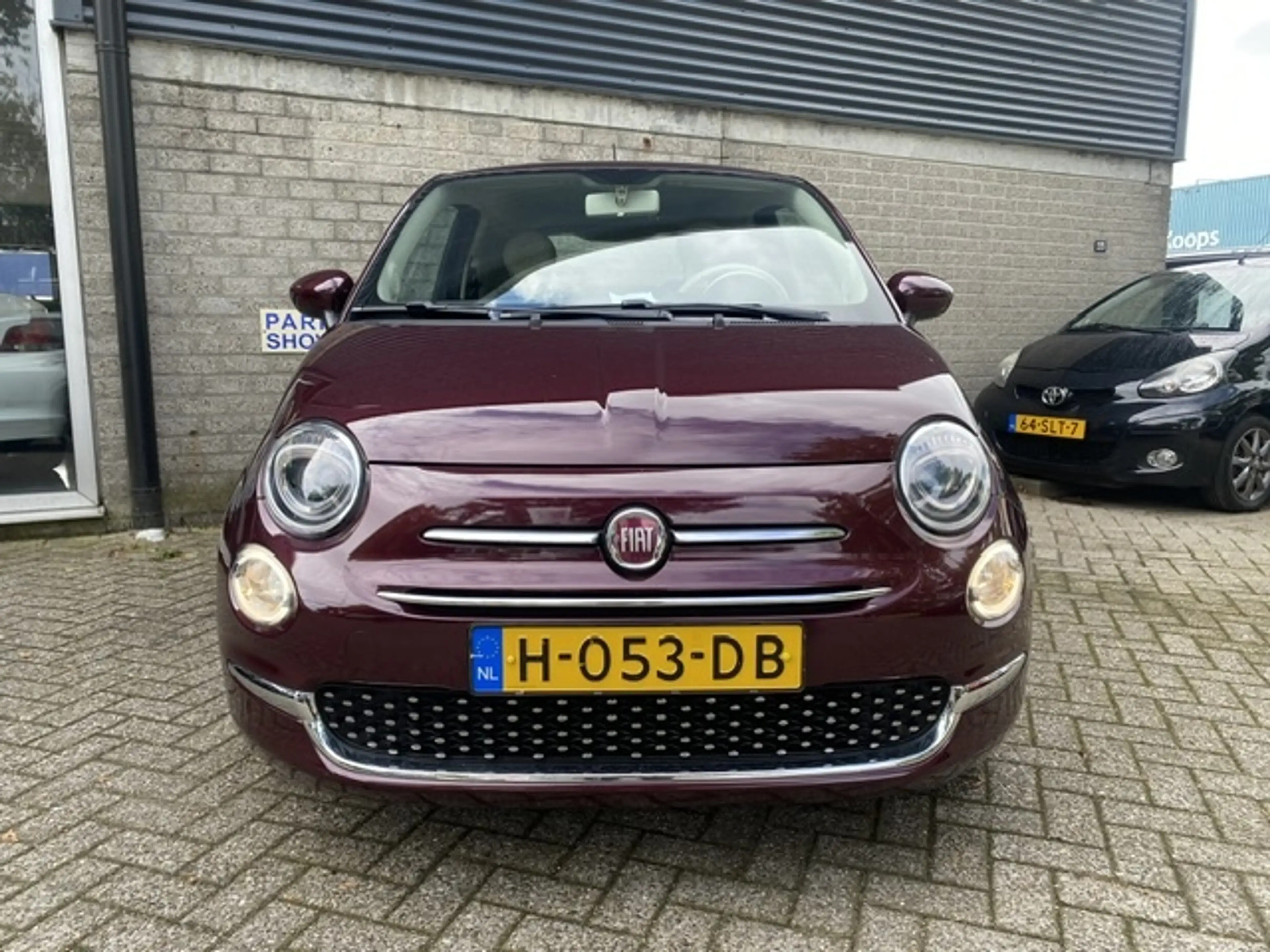 Fiat 500 1.2 Lounge NAV/DAB/CARPLAY — photo 2