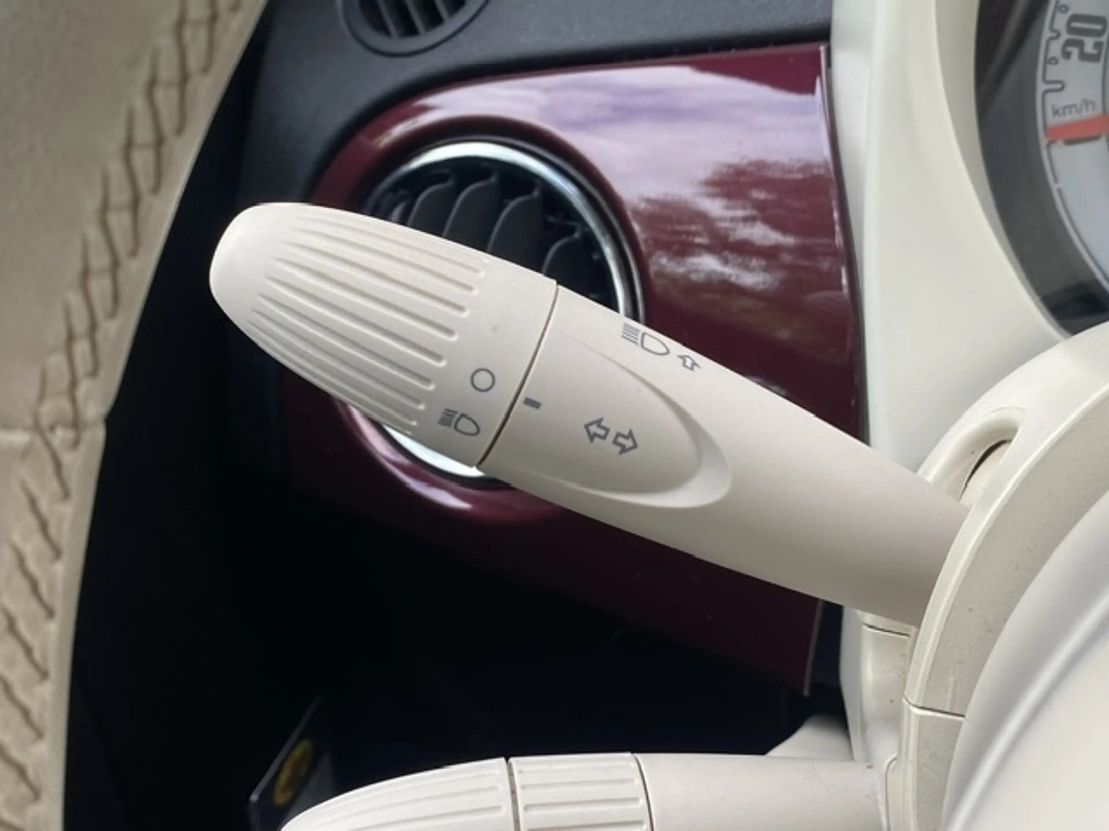 Fiat 500 1.2 Lounge NAV/DAB/CARPLAY — photo 17
