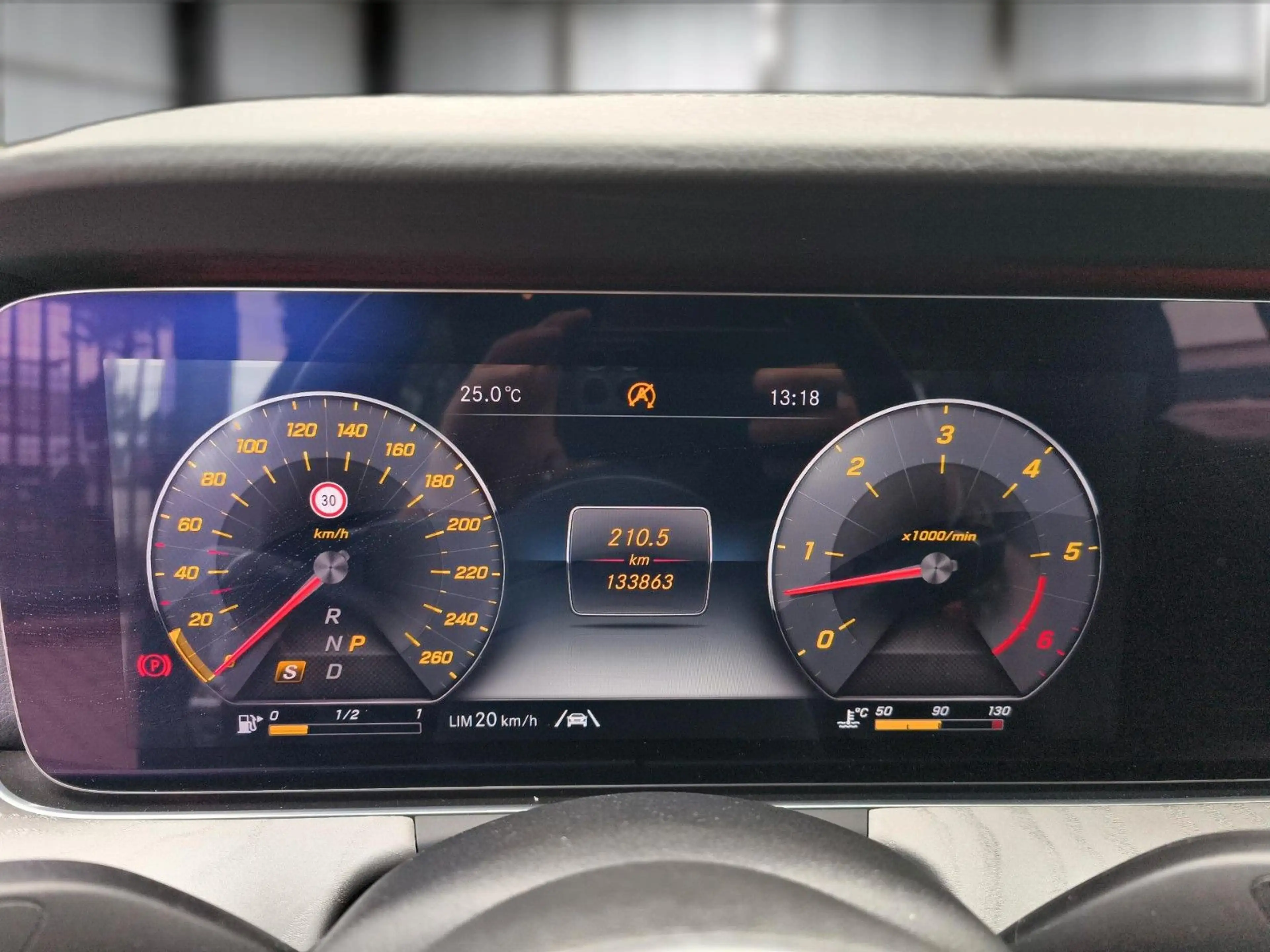 Mercedes-Benz CLS 400 d 4Matic AMG MEGA AUSSTATTUNG!! — photo 14