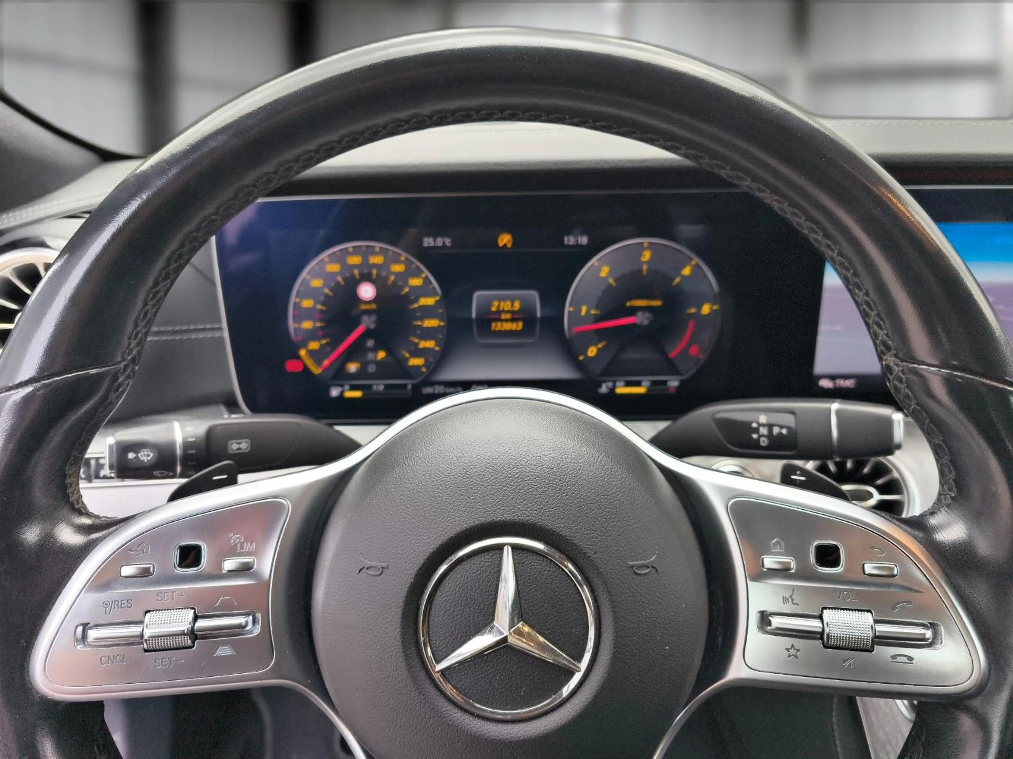 Mercedes-Benz CLS 400 d 4Matic AMG MEGA AUSSTATTUNG!! — photo 13