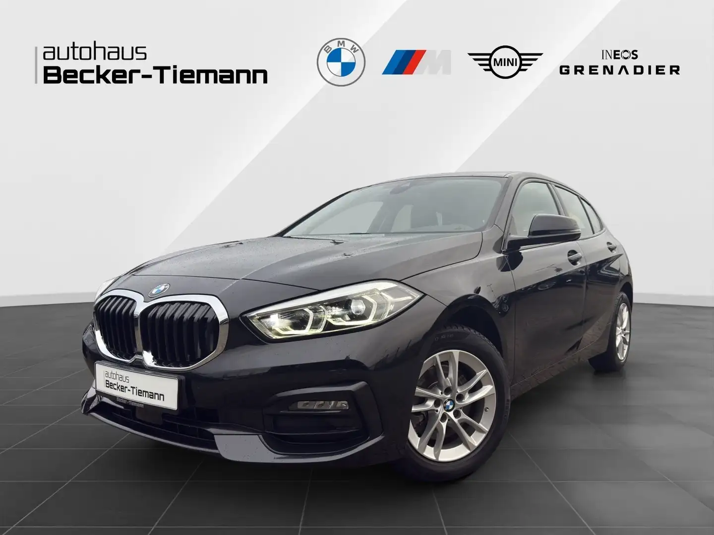 BMW 118 i Aut. Sport-Line/LivePro/CarPlay/Parking/Kamera/T Schwarz - 1