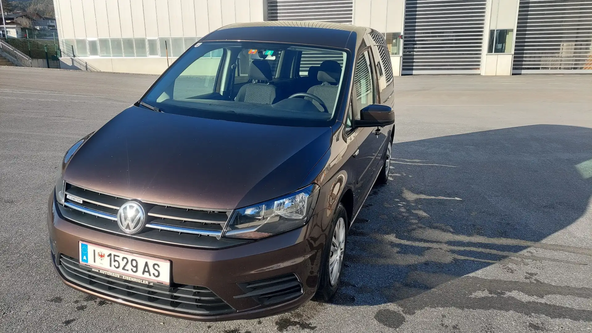 Volkswagen Caddy Kombi Comfortline 1,4 EcoFuel Braun - 1