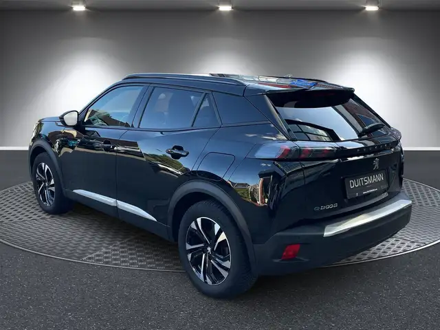Peugeot 2008 view 3