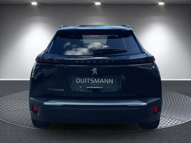 Peugeot 2008 view 4