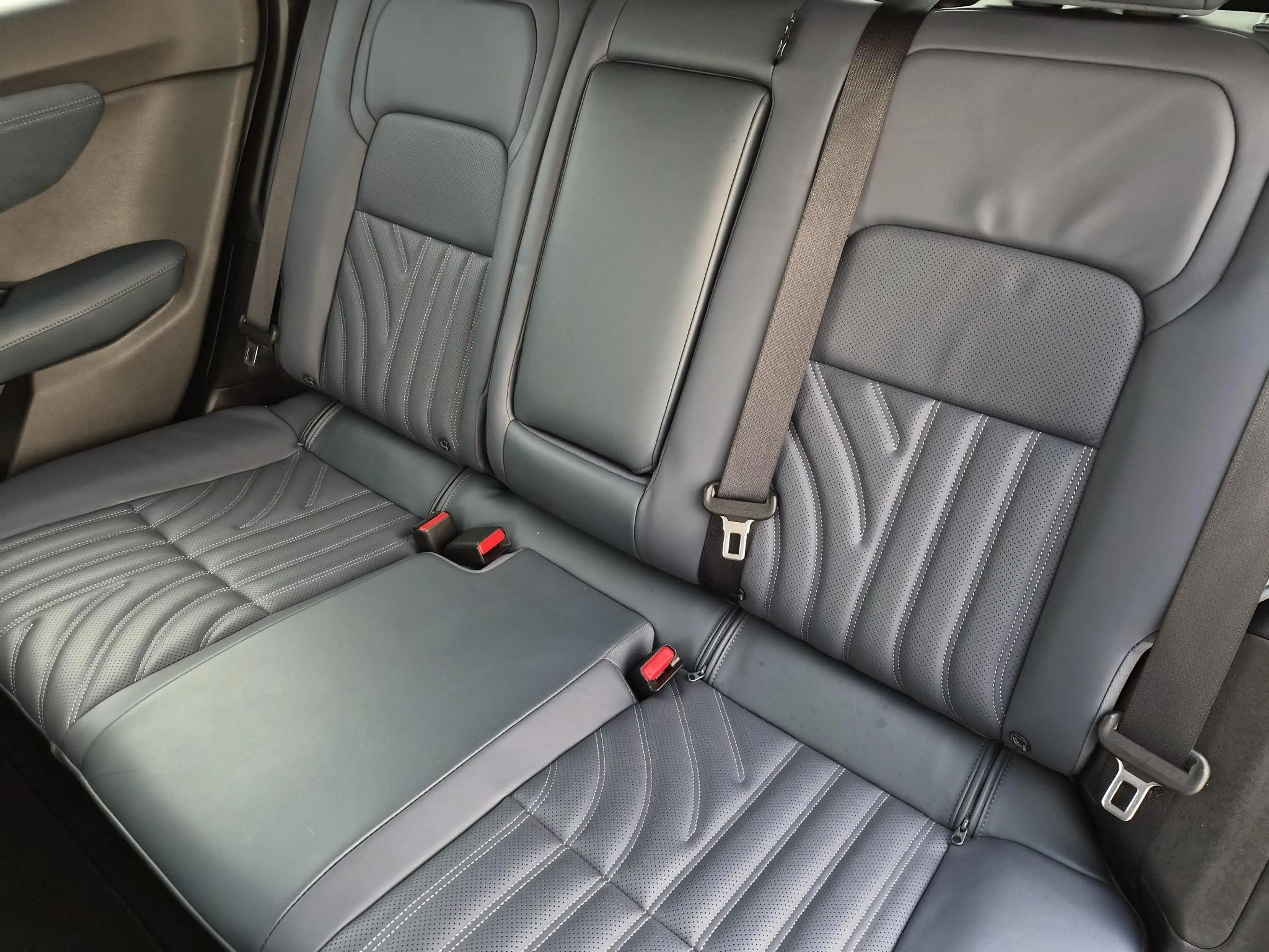Nissan Ariya e-4ORCE Evolve 91 kWh / SOH 99% / Fabrieksgarantie — photo 39