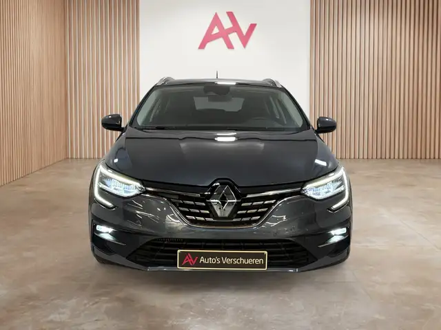 Renault Megane view 2