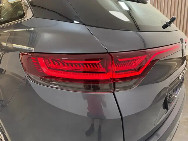 Renault Megane view 9