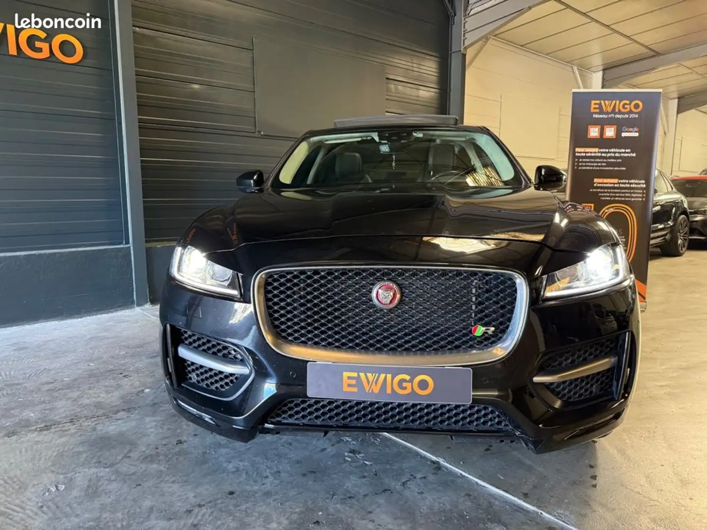 Jaguar F-Pace 3.0 d300 300 r-sport awd bva Negro - 2