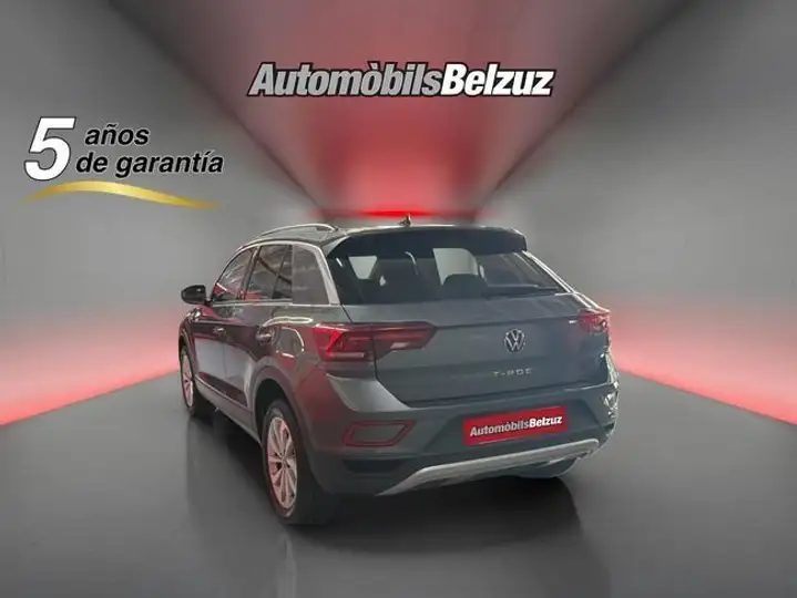 Volkswagen T-Roc 2025, foto 4