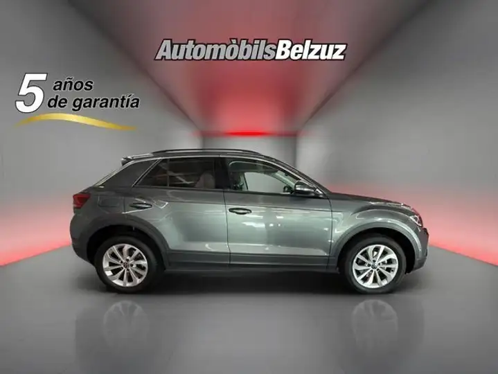 Volkswagen T-Roc 2025, foto 7