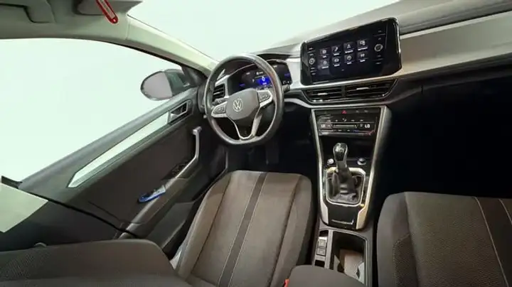 Volkswagen T-Roc 2025, foto 11