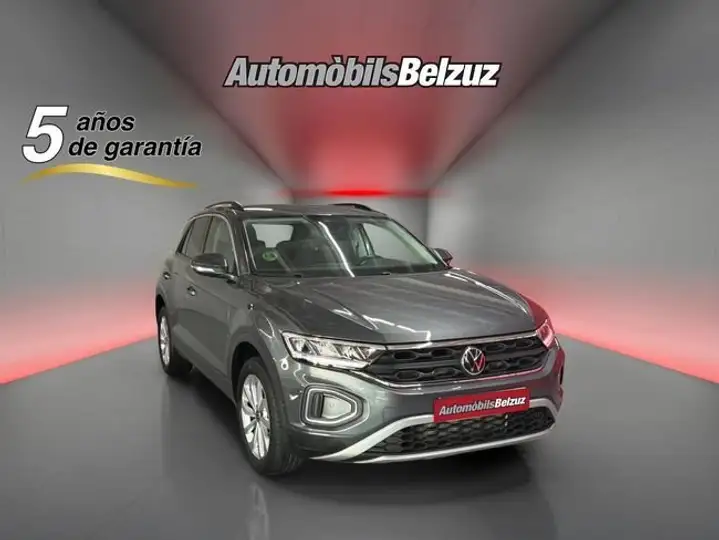 Volkswagen T-Roc 2025, foto 3