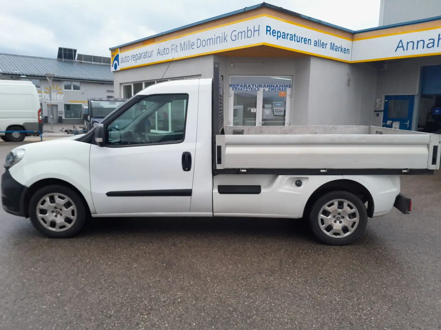 Fiat Doblo Cargo Pritsche 1,3 D Weiß - 1