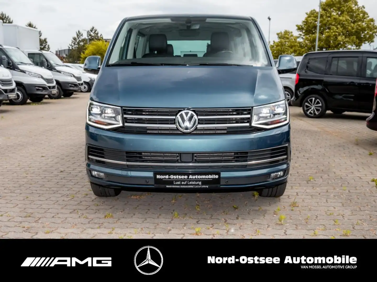 Volkswagen T6 Multivan T6 2.0 TDI Multivan Highline STH el.Schiebe LED Groen - 2