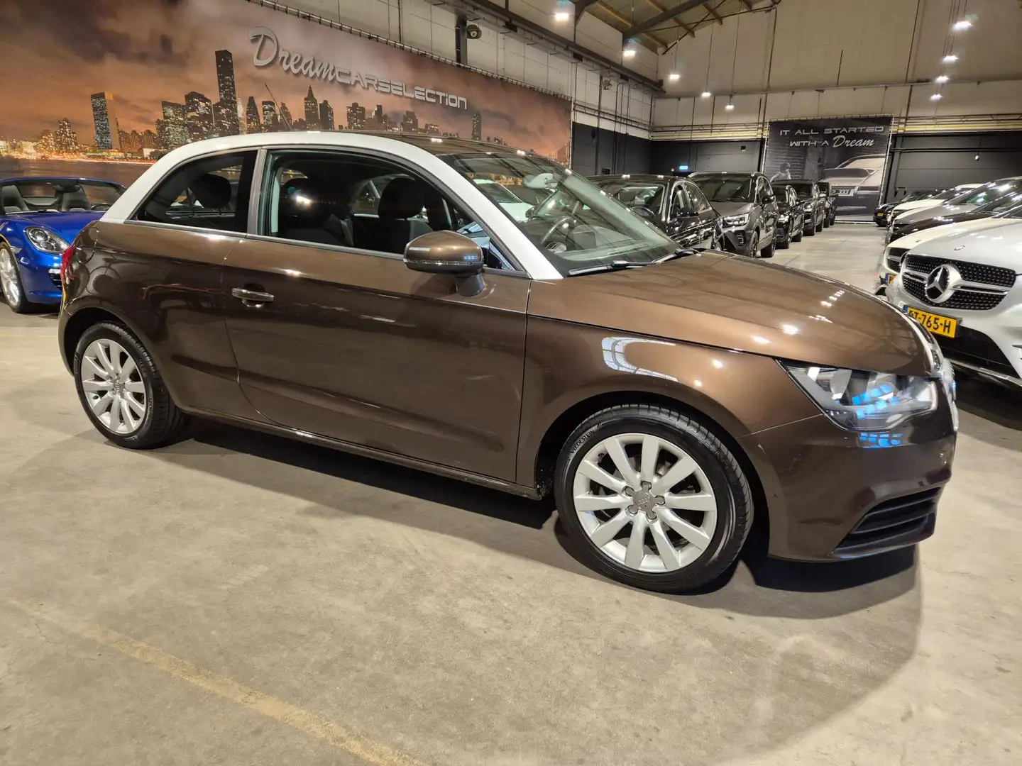 Audi A1 1.2 TFSI Connect - Airco - Cruise Control - Naviga Brun - 2