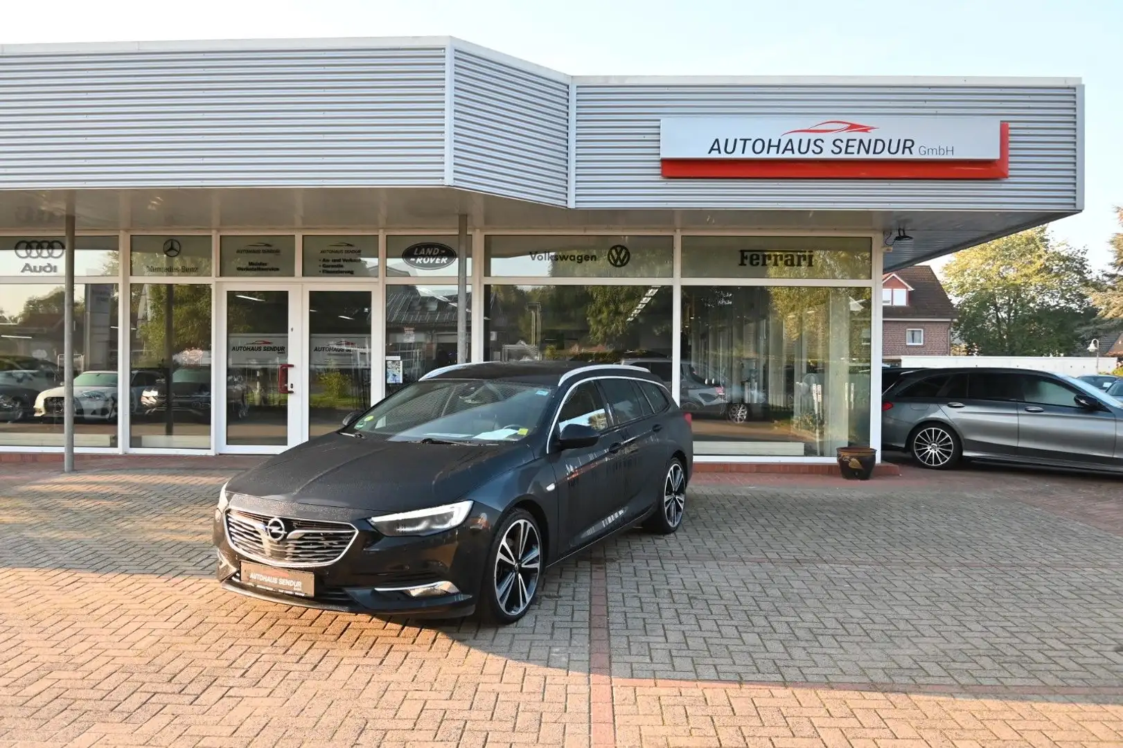 Opel Insignia B Sports Tourer Innovation*TOP*S-HEFT Schwarz - 1