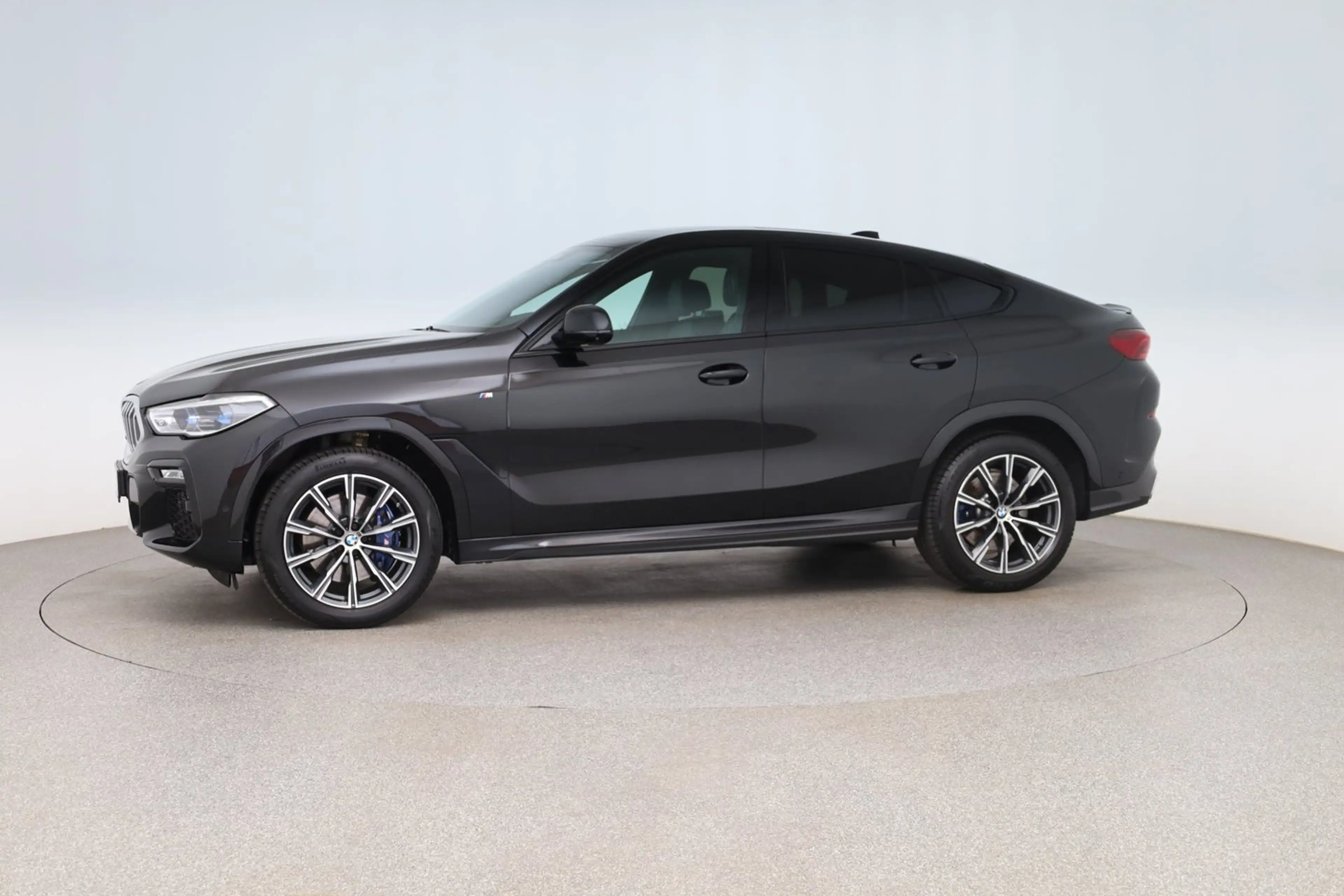 BMW X6 xDrive 30 d — photo 2