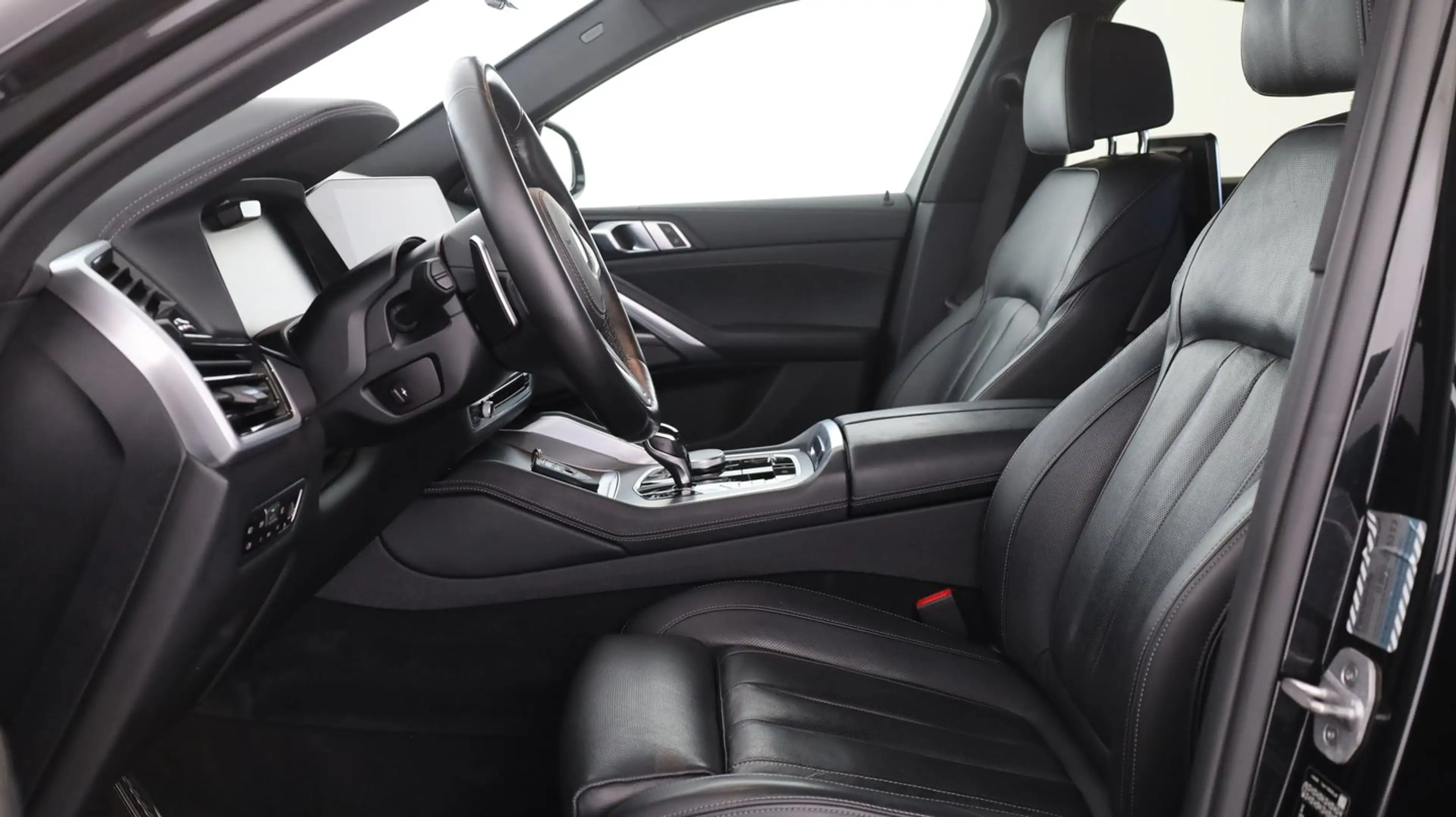 BMW X6 xDrive 30 d — photo 9