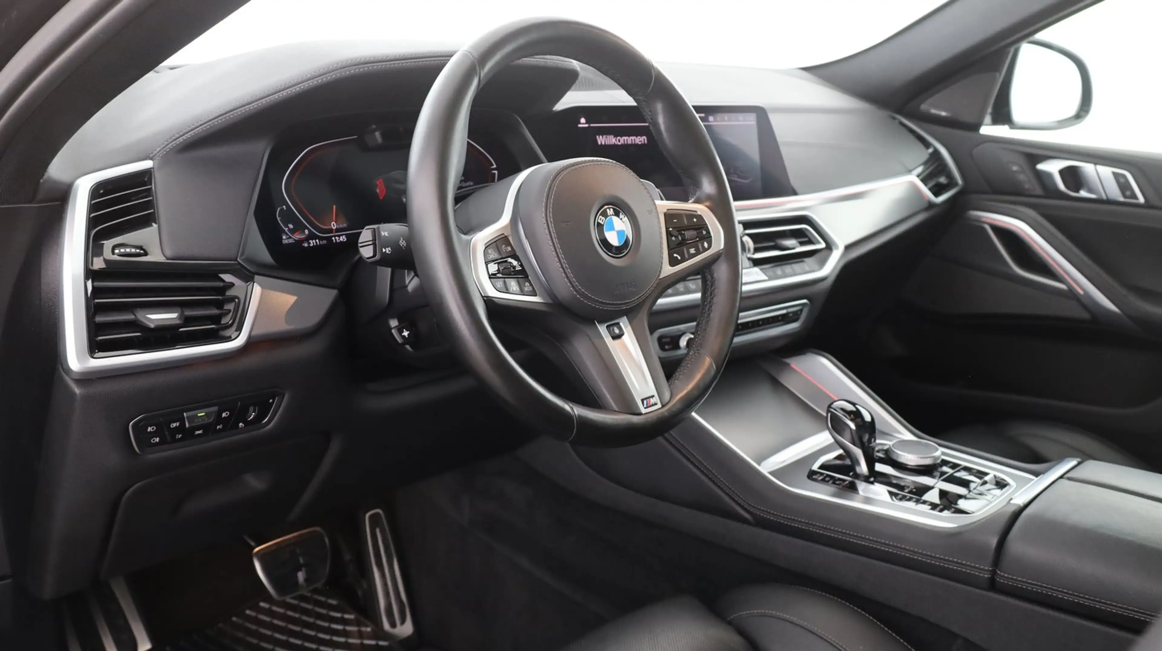 BMW X6 xDrive 30 d — photo 12