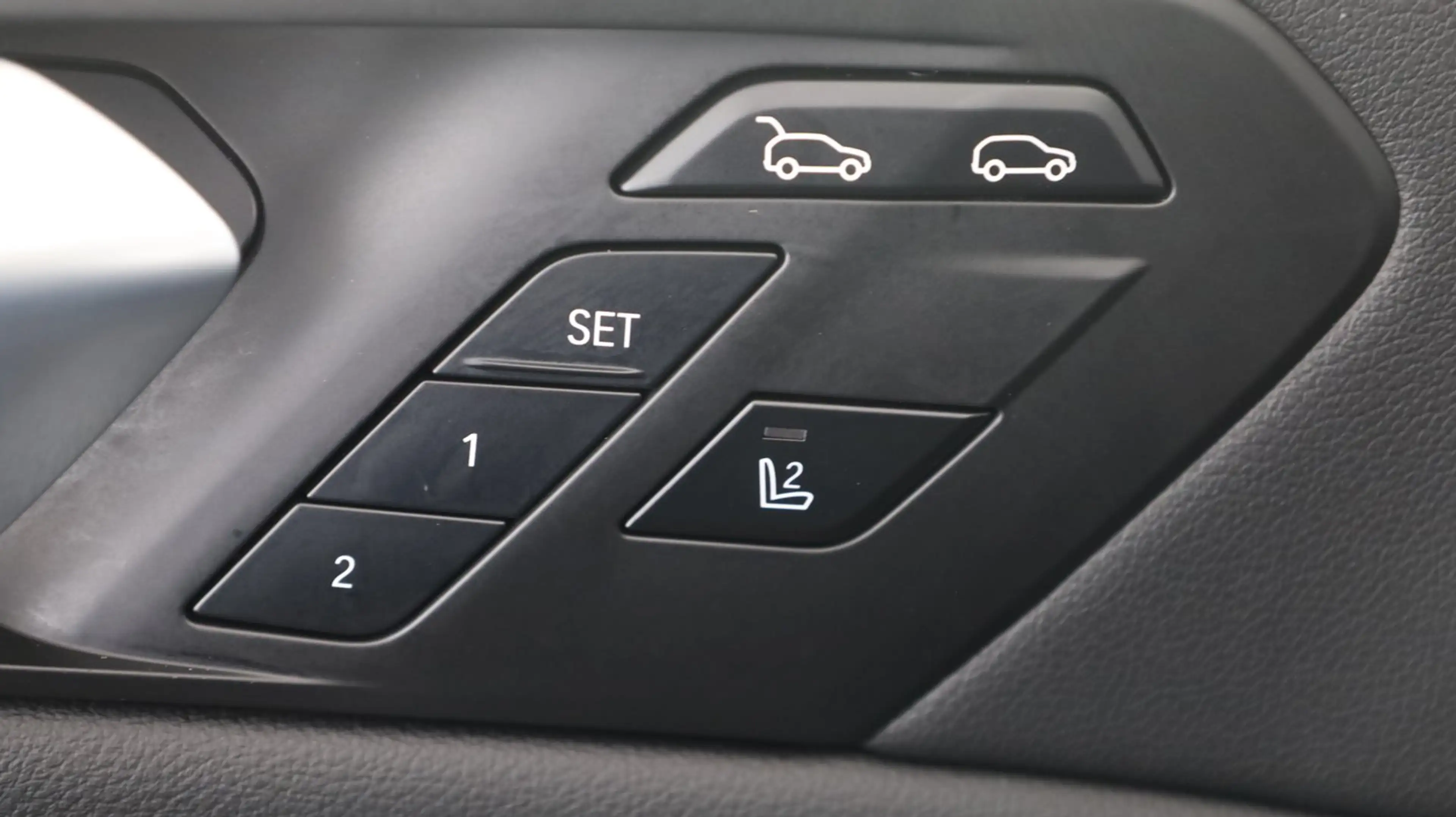 BMW X6 xDrive 30 d — photo 11