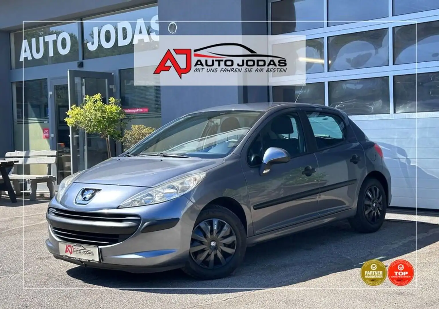Peugeot 207 Junior 1.4 HDi 70 **Bluetooth/Klima** Grau - 1