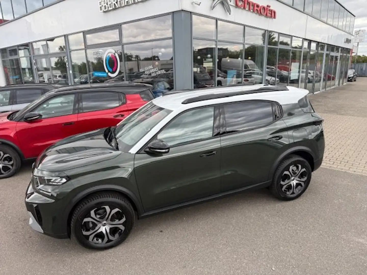 Citroen C3 Aircross Pure Tech 100 Plus Vert - 1