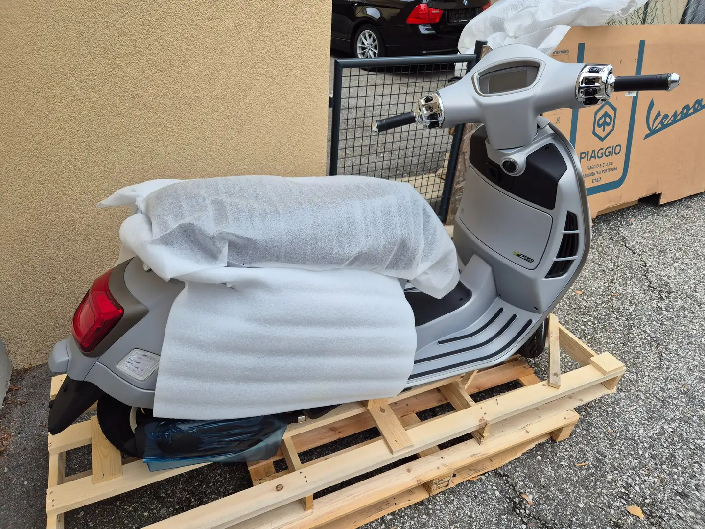 Vespa GTS Super Tech 125 RST Сірий - 2