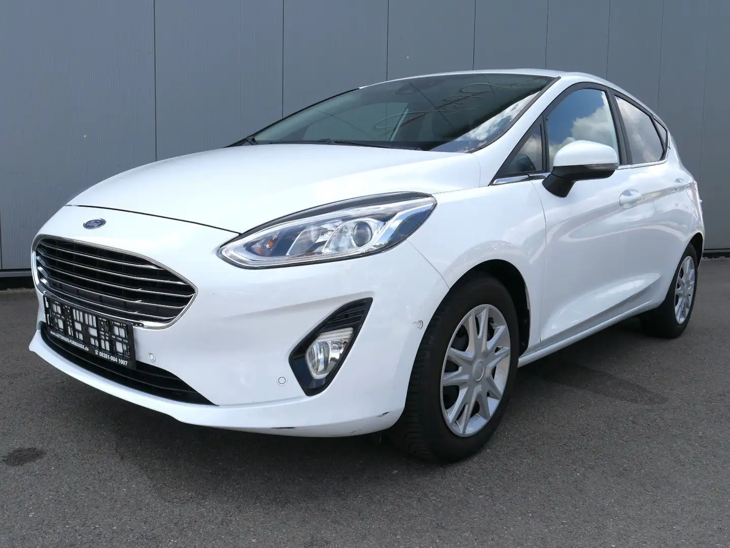 Ford Fiesta 1.0 EcoBoost Titanium Wit - 1