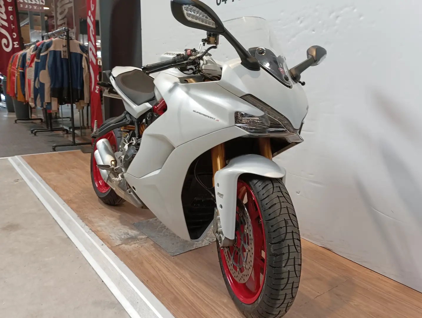 Ducati SuperSport Blanc - 2