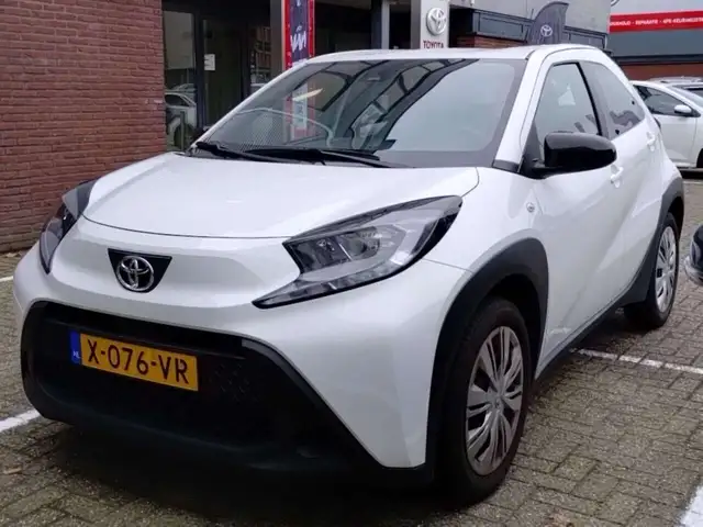 Toyota Aygo X 1.0 VVT-i MT Play | Airco | Camera | Carplay | NL-
