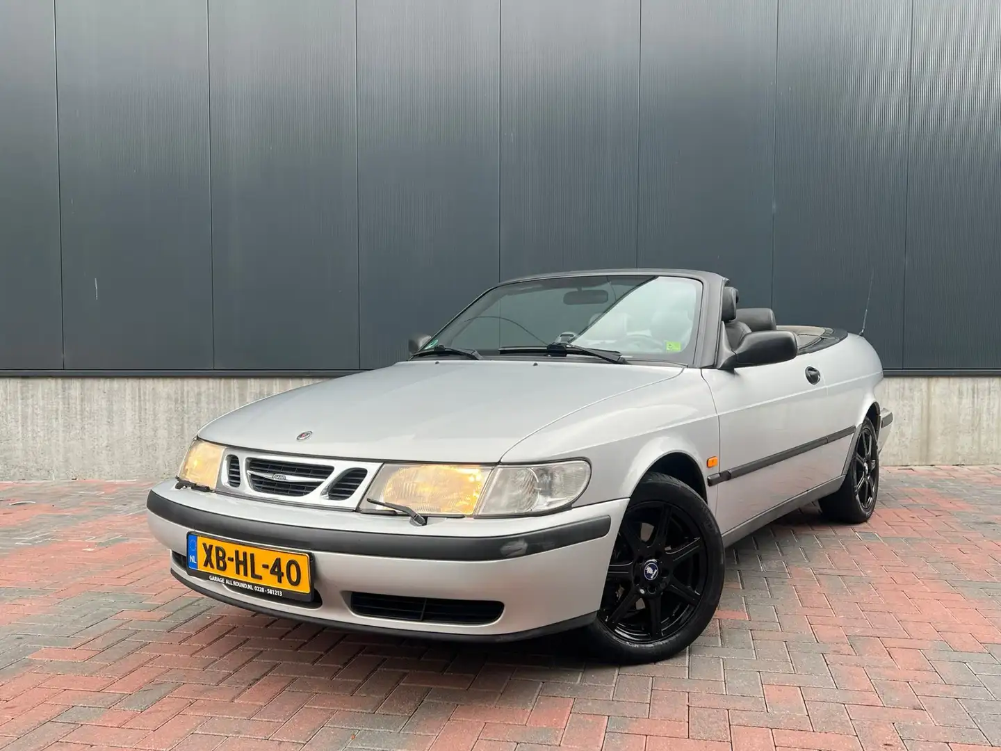 Saab 9-3 Cabrio 2.0 S * Airco * Soft-top * Elek-ramen * Grau - 1