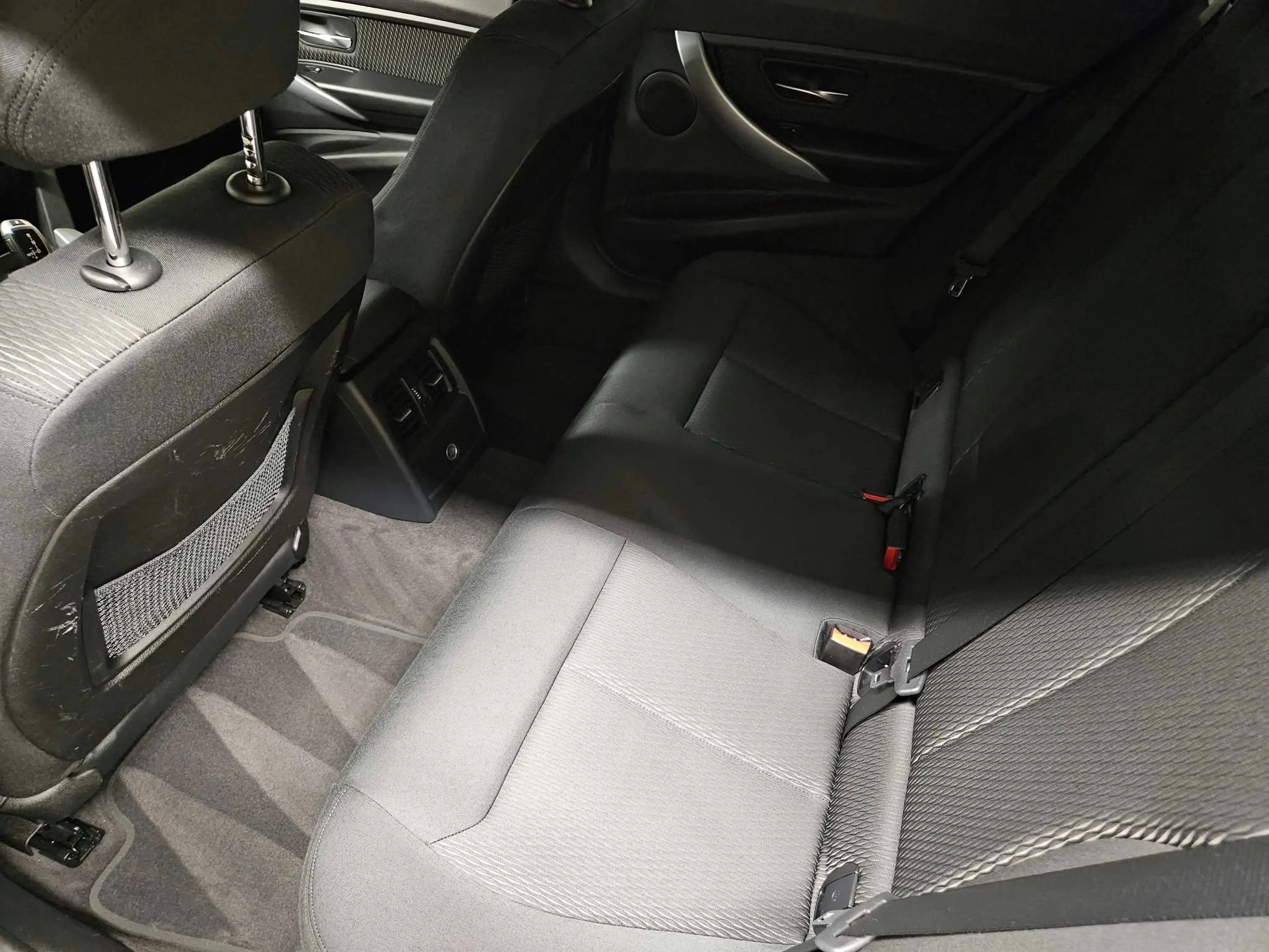 BMW 330 d xDrive * XENON * SZH * NAVI - PROFESSIONAL * PDC * — photo 14