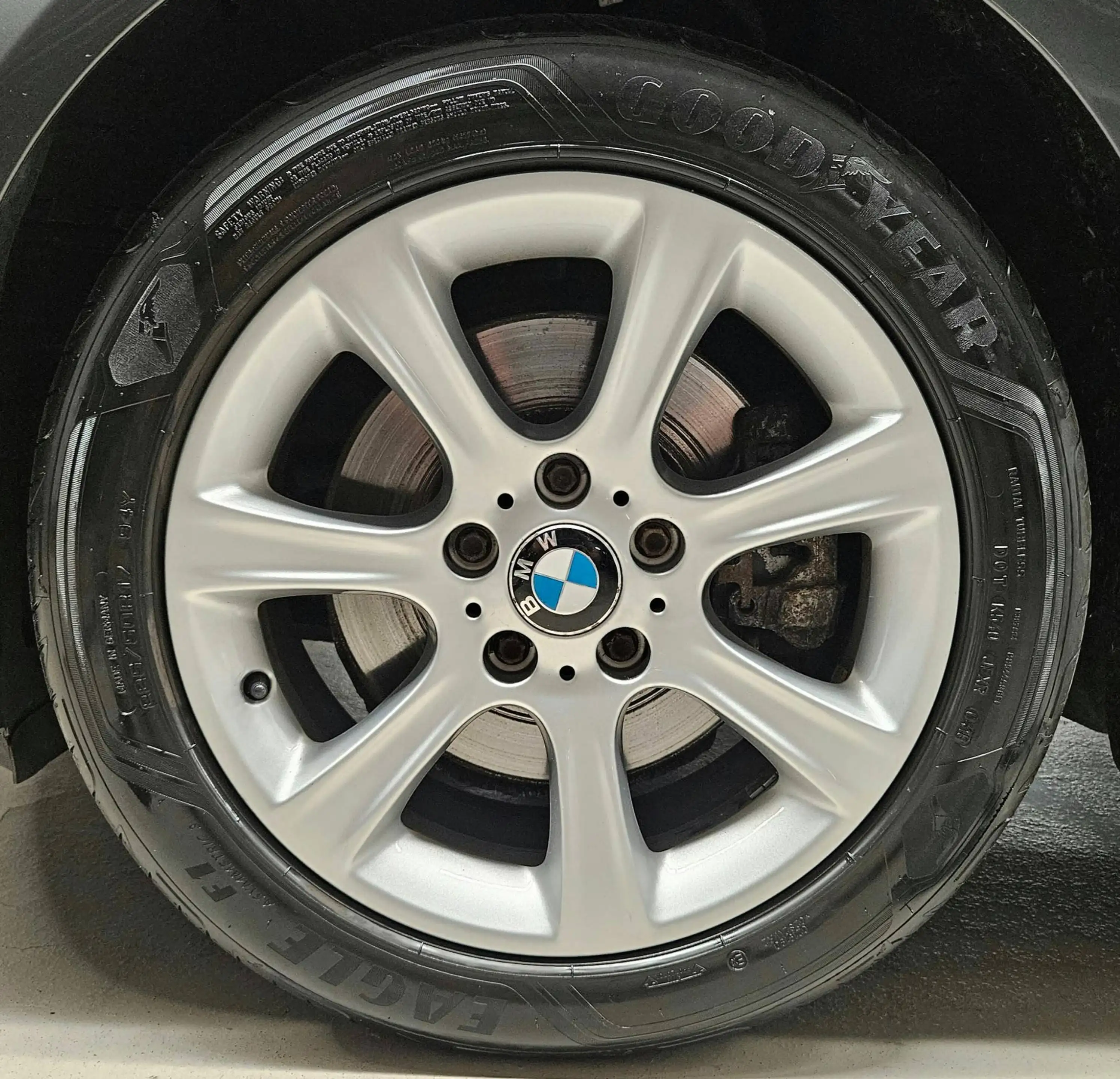BMW 330 d xDrive * XENON * SZH * NAVI - PROFESSIONAL * PDC * — photo 9