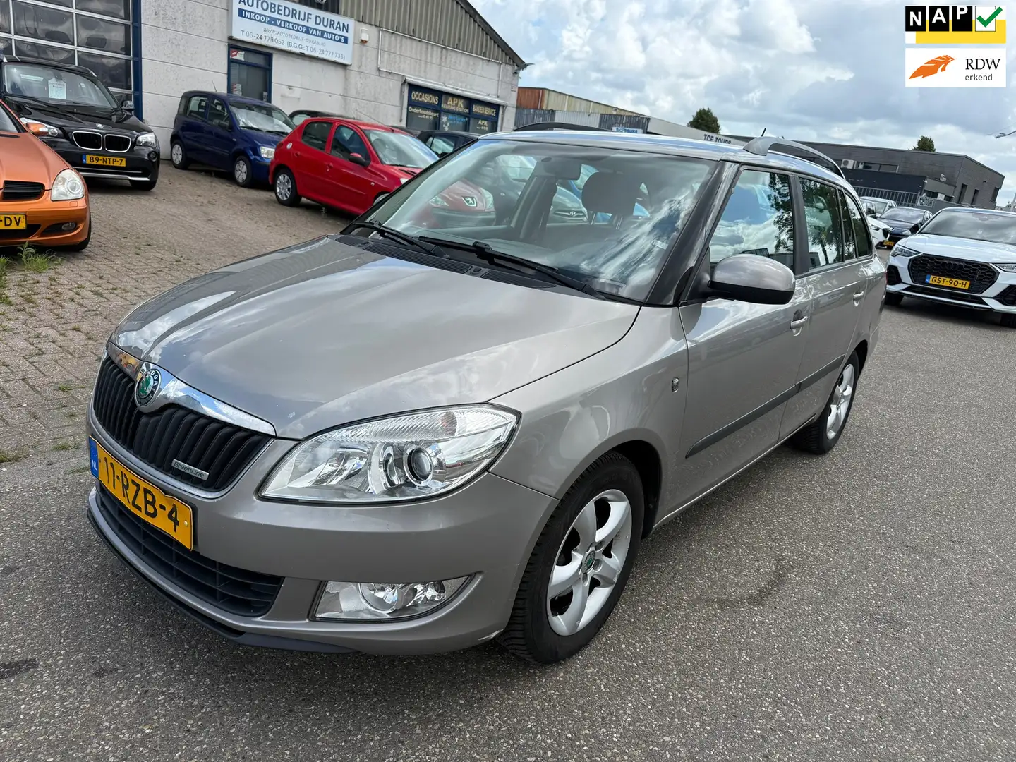 Skoda Fabia Combi 1.2 TDI Greenline NAV.+ Clima Bj:2011 NAP! Beige - 1