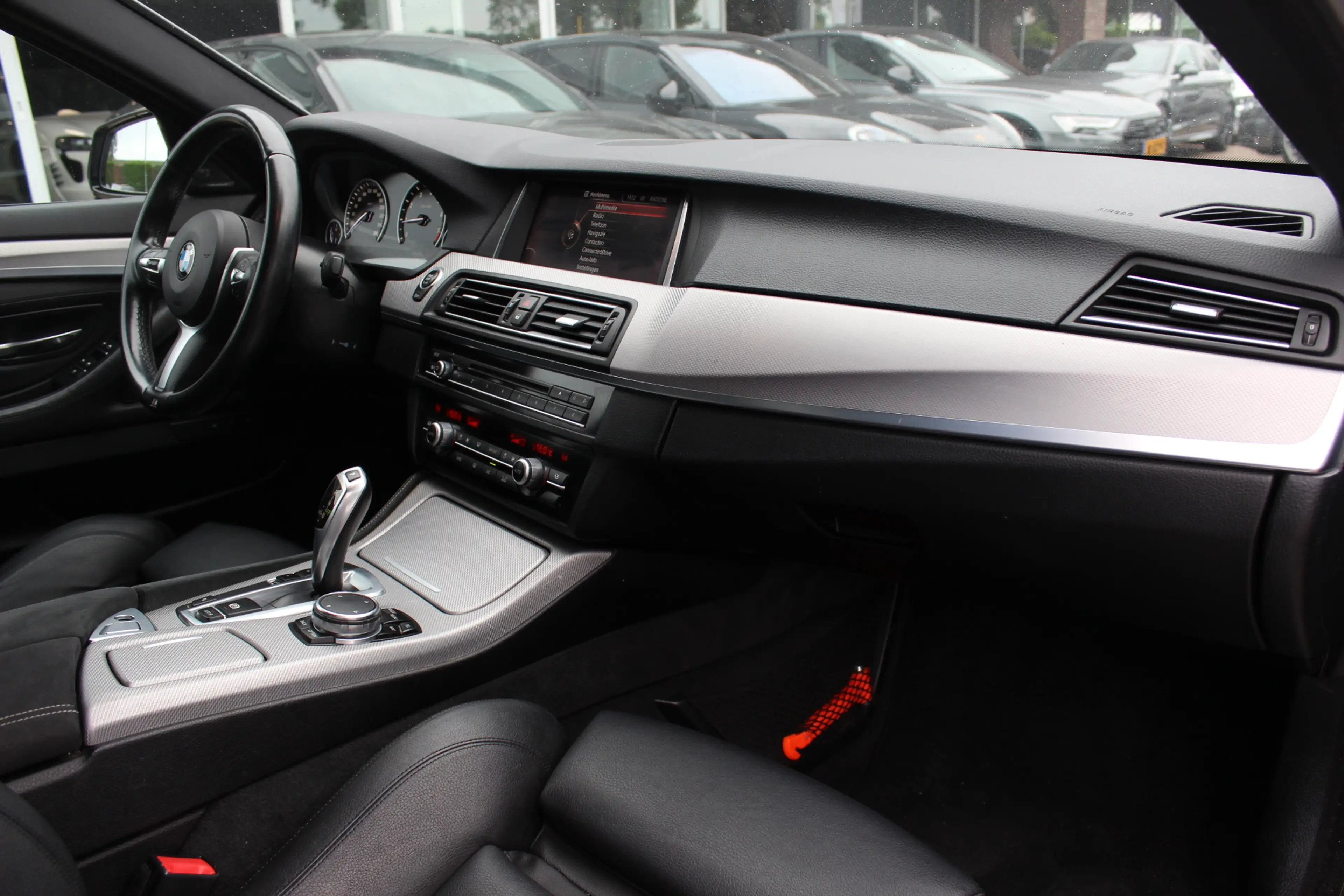 BMW 520 5-serie Touring 520i Executive M Sport / NL Auto! — photo 13