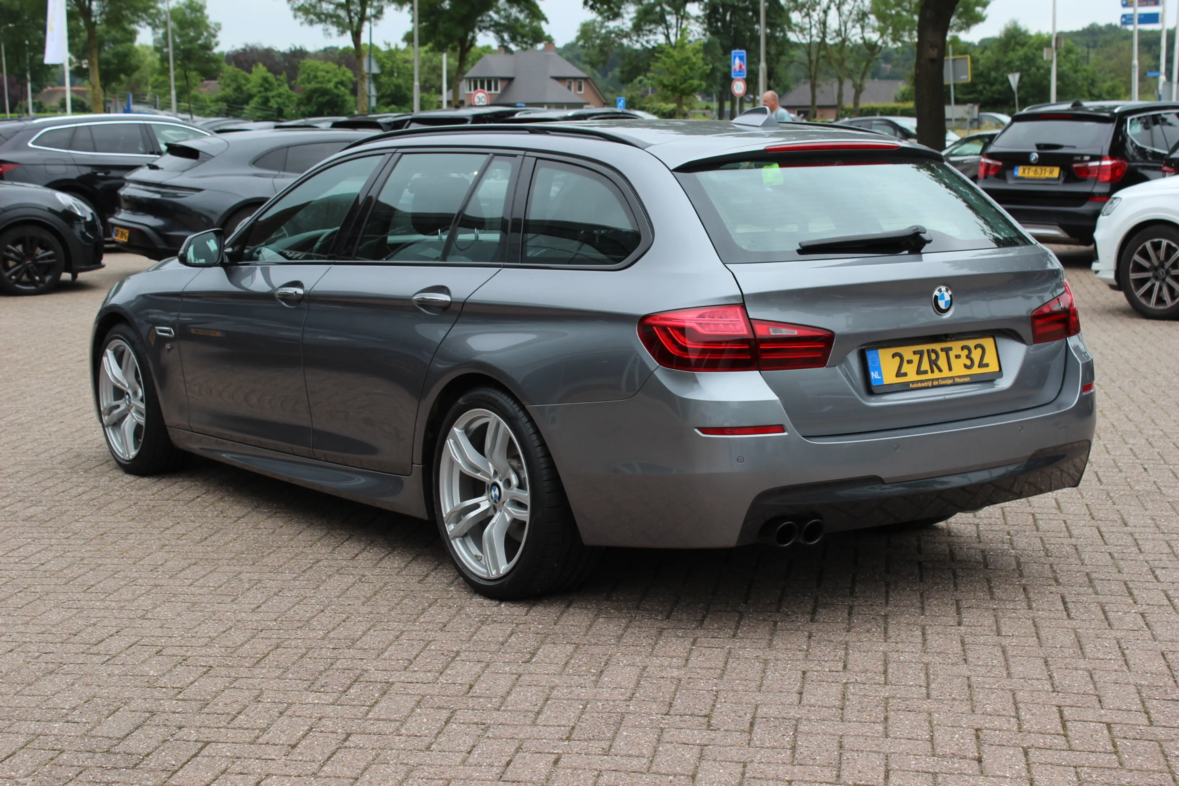 BMW 520 5-serie Touring 520i Executive M Sport / NL Auto! — photo 3