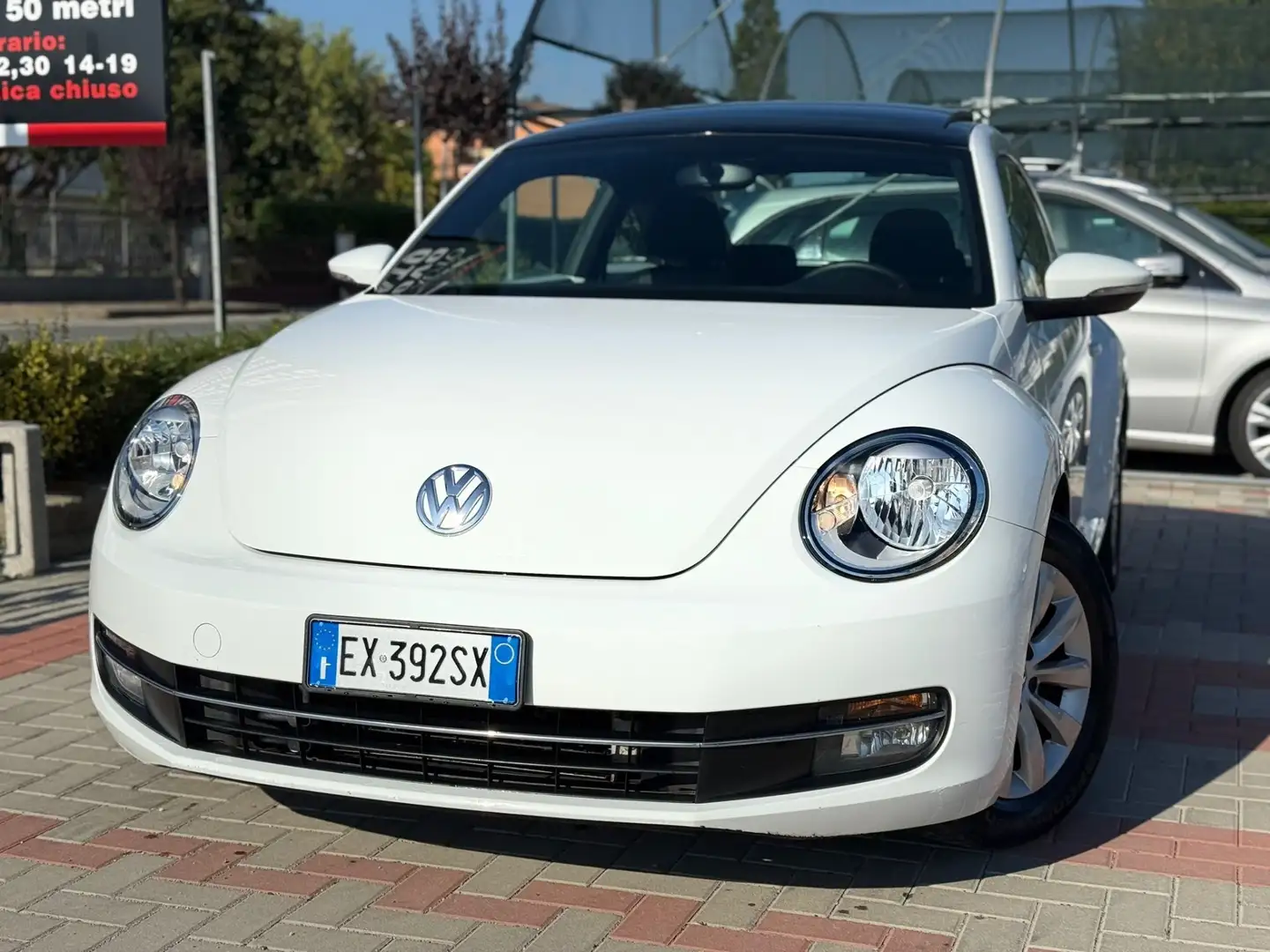 Volkswagen Maggiolino MAGGIOLINO 1.6TDI 105CV UNICO PROPRIETARIO Biały - 1