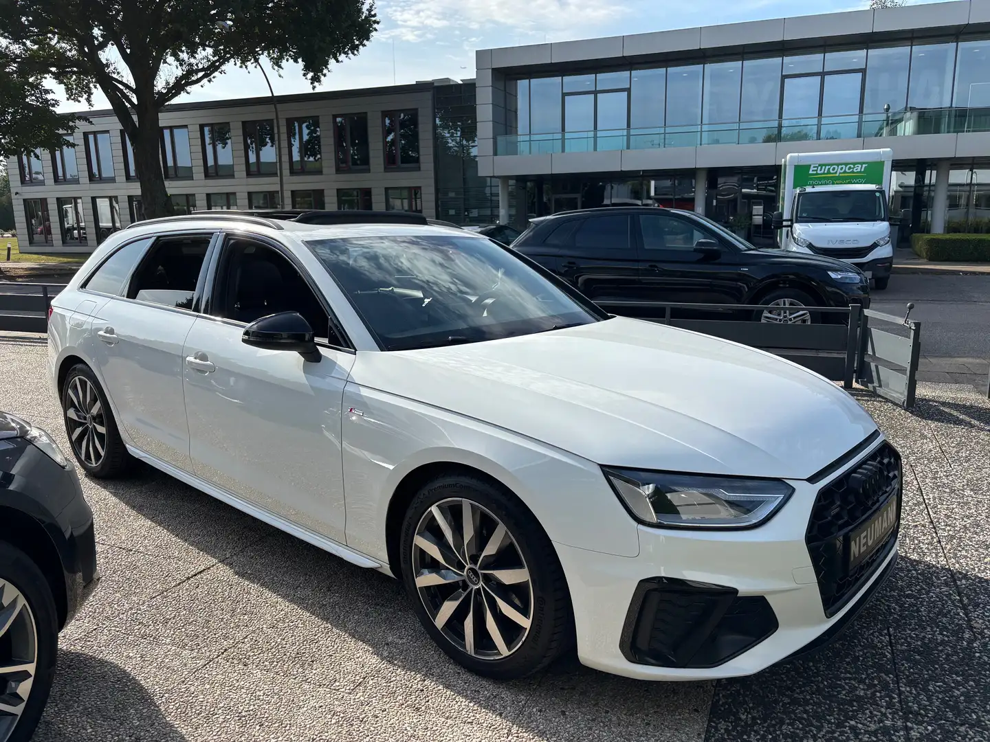 Audi A4 40 TDI quattro S line Blanc - 1