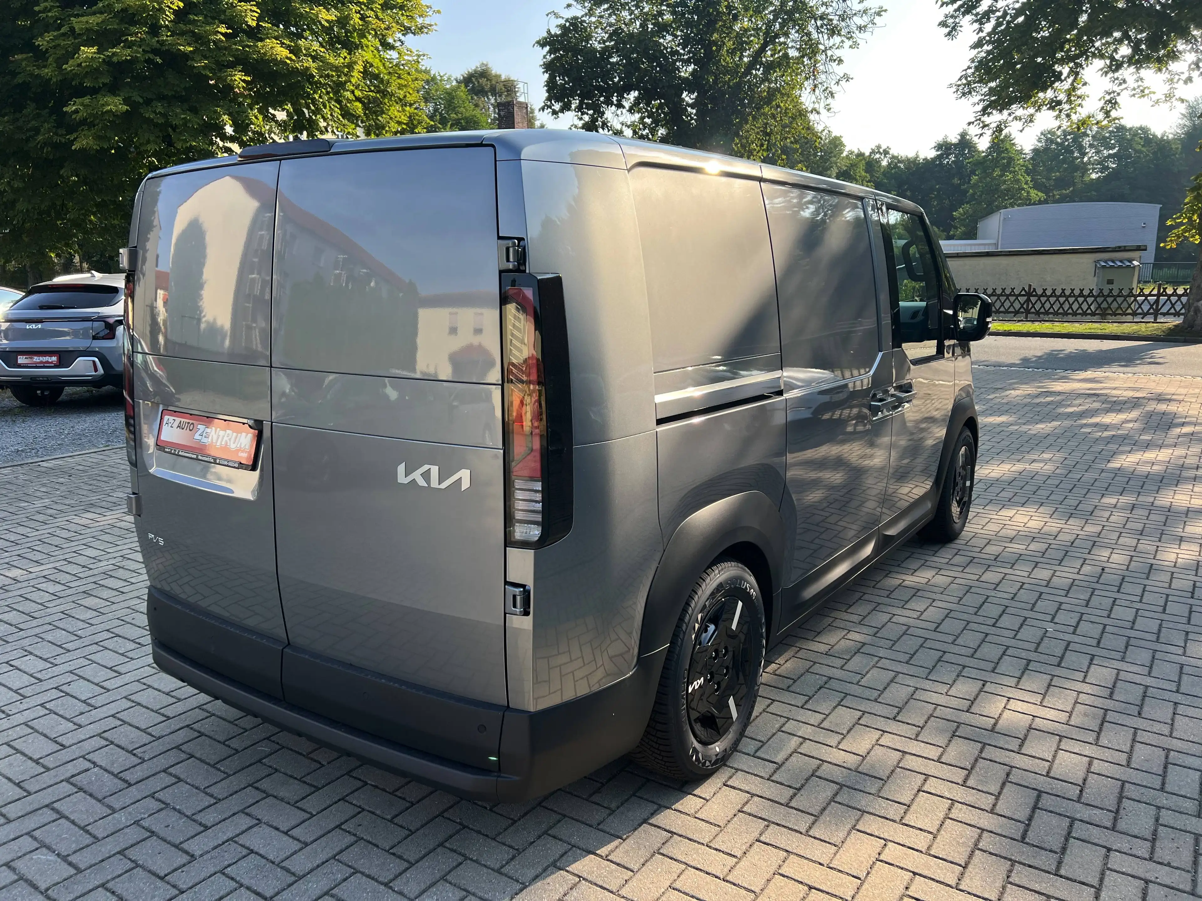 Kia PV5 Cargo PV5 CARGO L2H1 3T 71.2 PLUS WP AW — photo 4