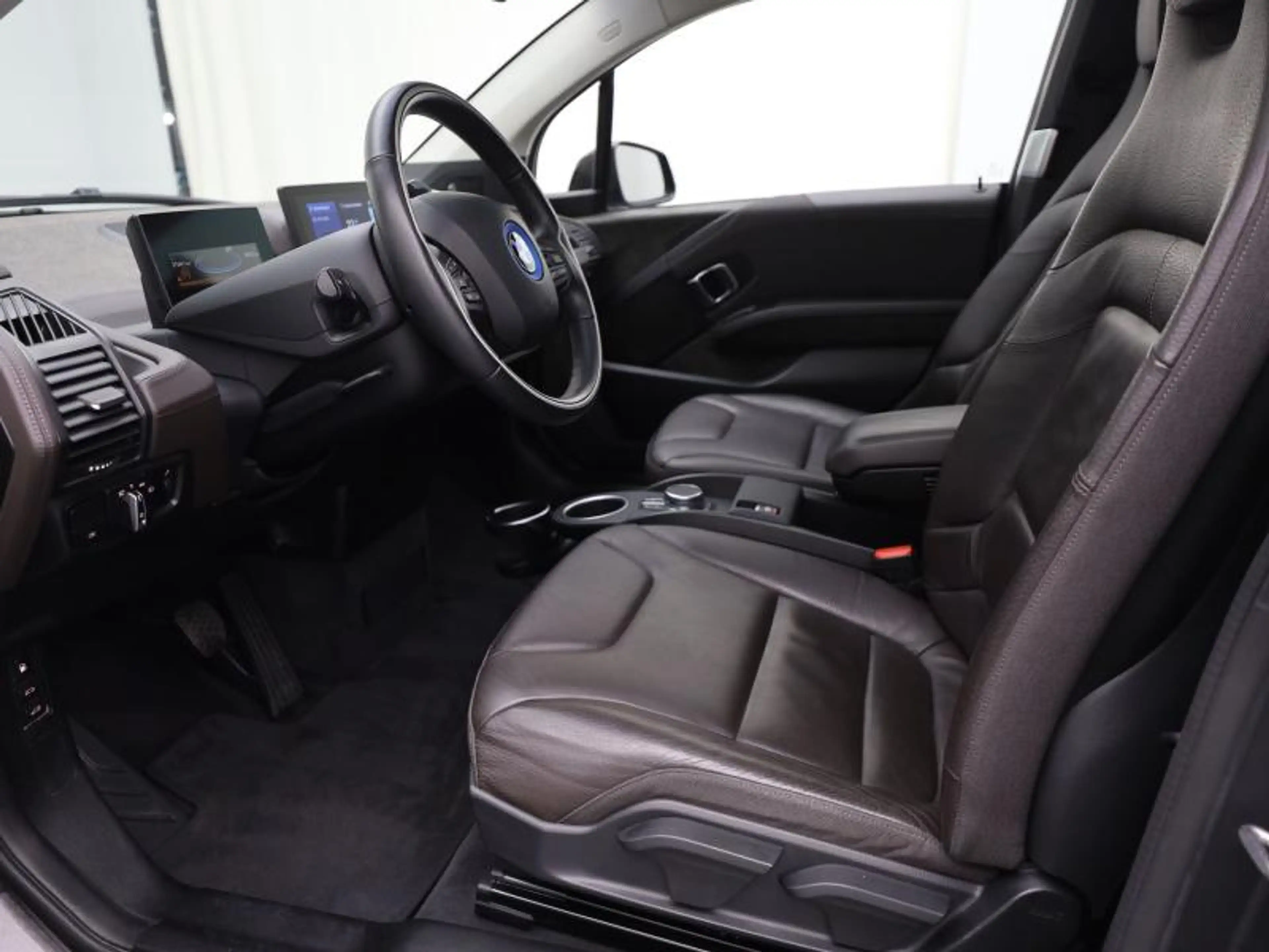 BMW i3 REX - HARMAN KARDON - LEDER - LED — photo 6