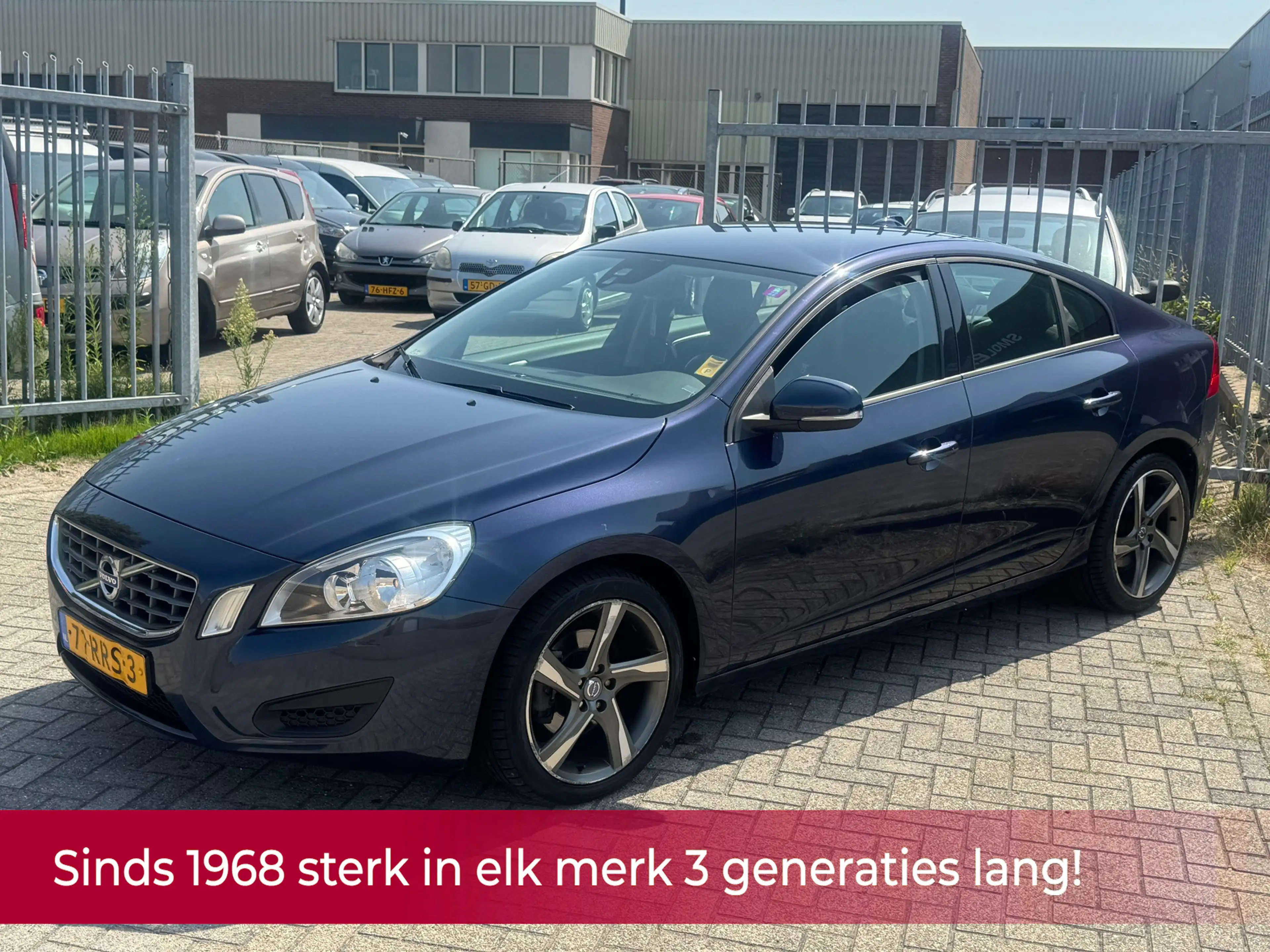Volvo S60 1.6 T4 Kinetic 180PK AUTOMAAT! Navi l Cruise l LED