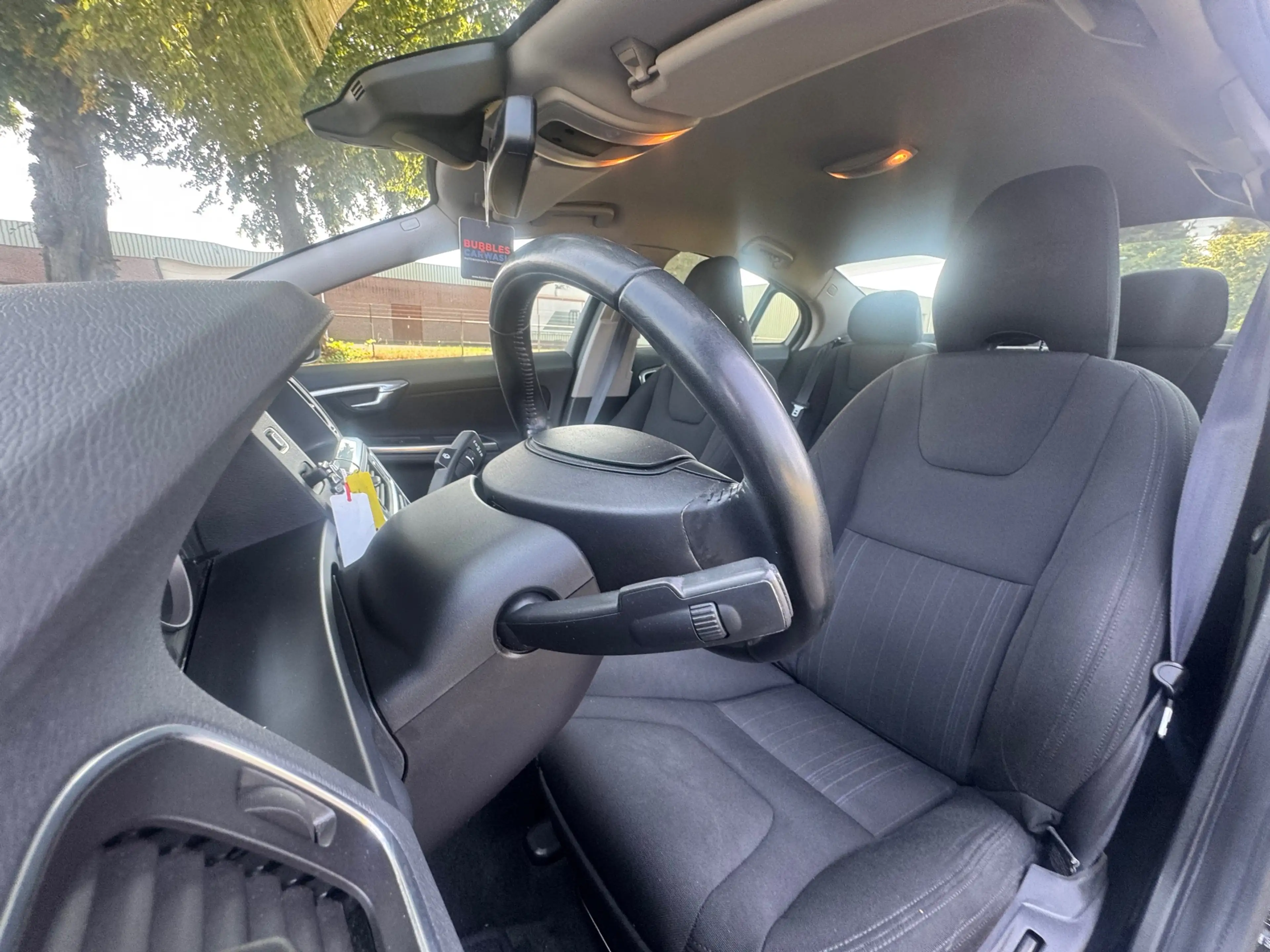 Volvo S60 1.6 T4 Kinetic 180PK AUTOMAAT! Navi l Cruise l LED — photo 5