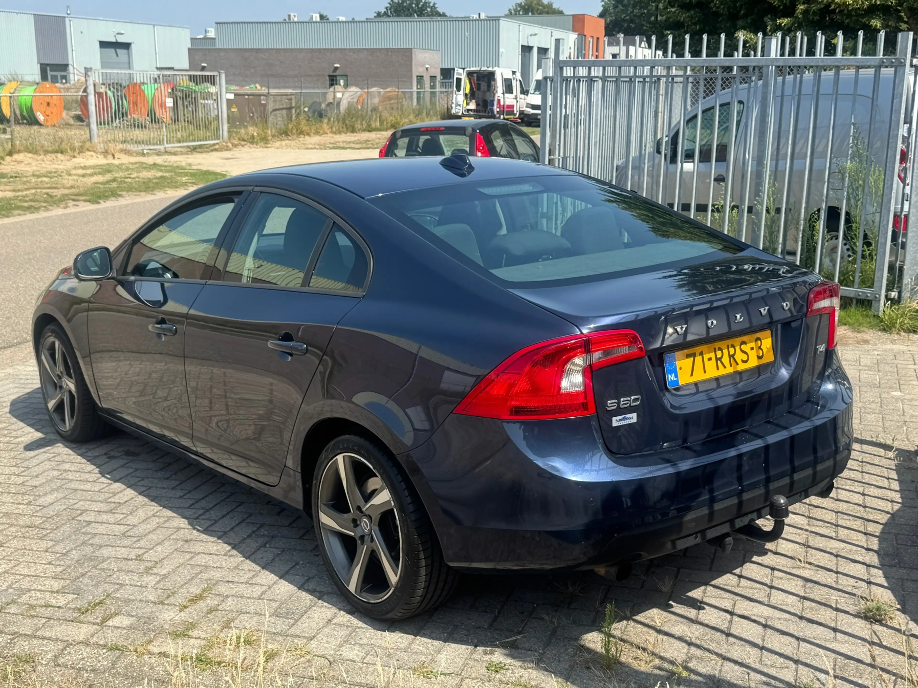 Volvo S60 1.6 T4 Kinetic 180PK AUTOMAAT! Navi l Cruise l LED — photo 9