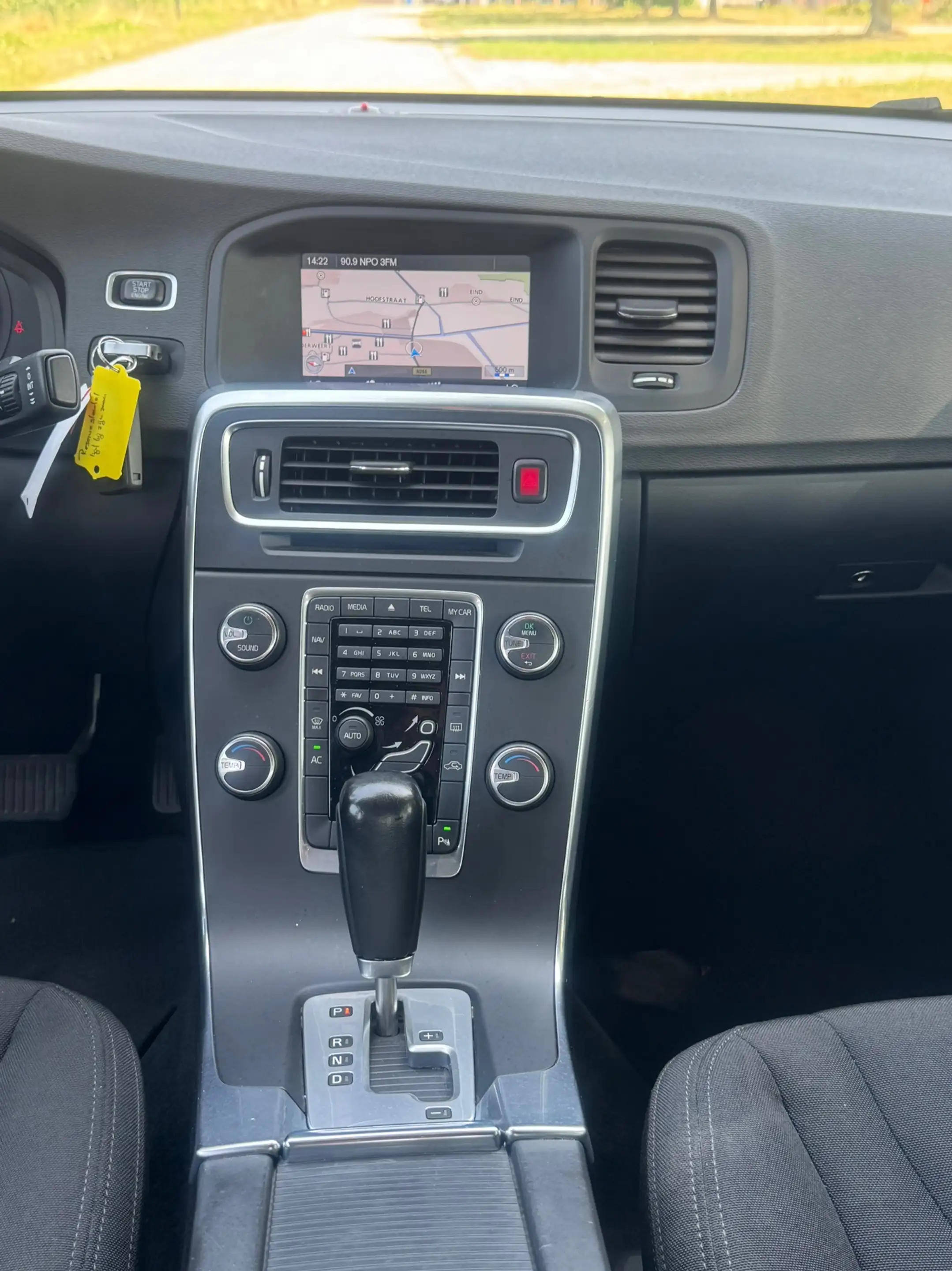 Volvo S60 1.6 T4 Kinetic 180PK AUTOMAAT! Navi l Cruise l LED — photo 24