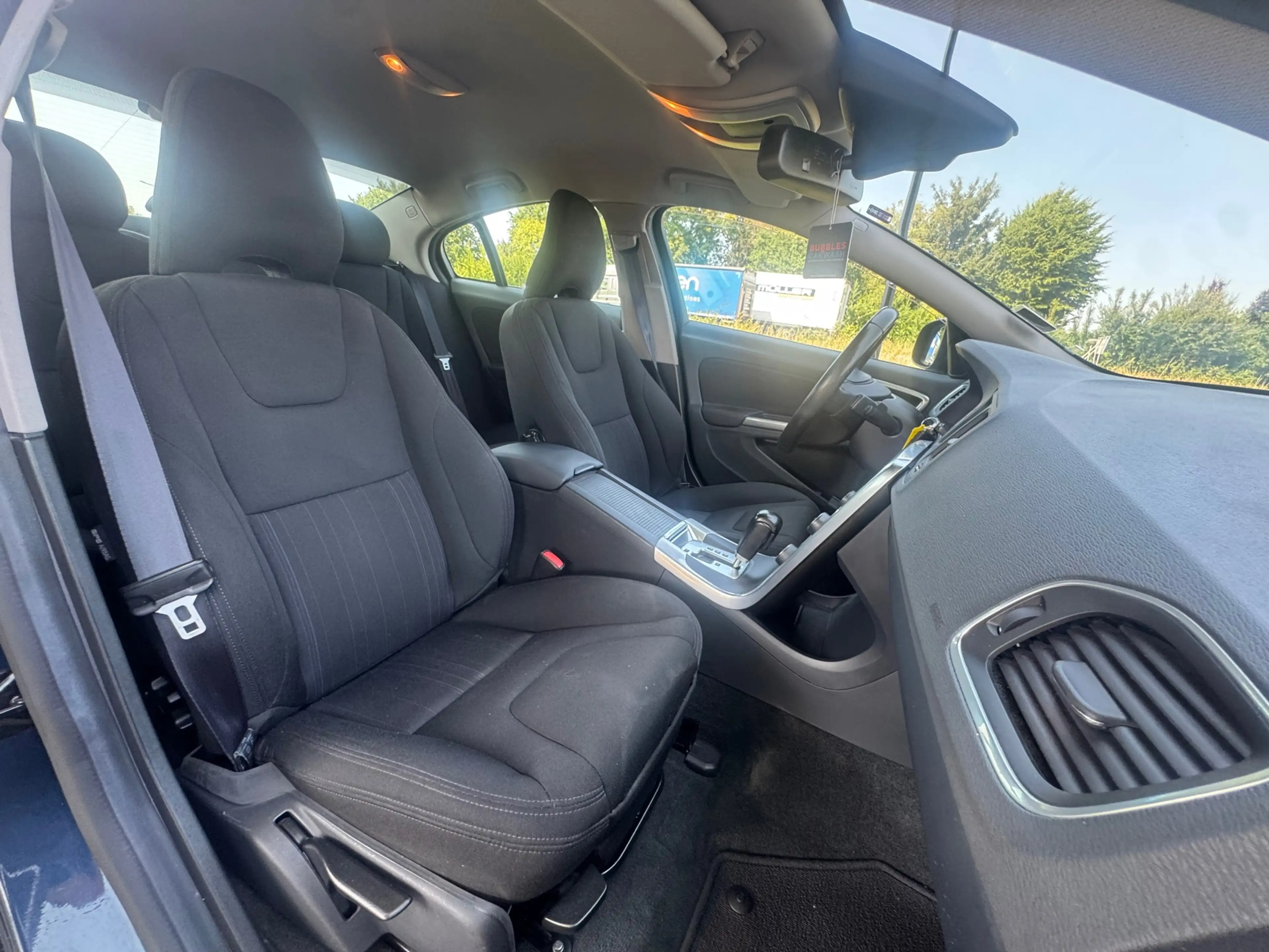 Volvo S60 1.6 T4 Kinetic 180PK AUTOMAAT! Navi l Cruise l LED — photo 18