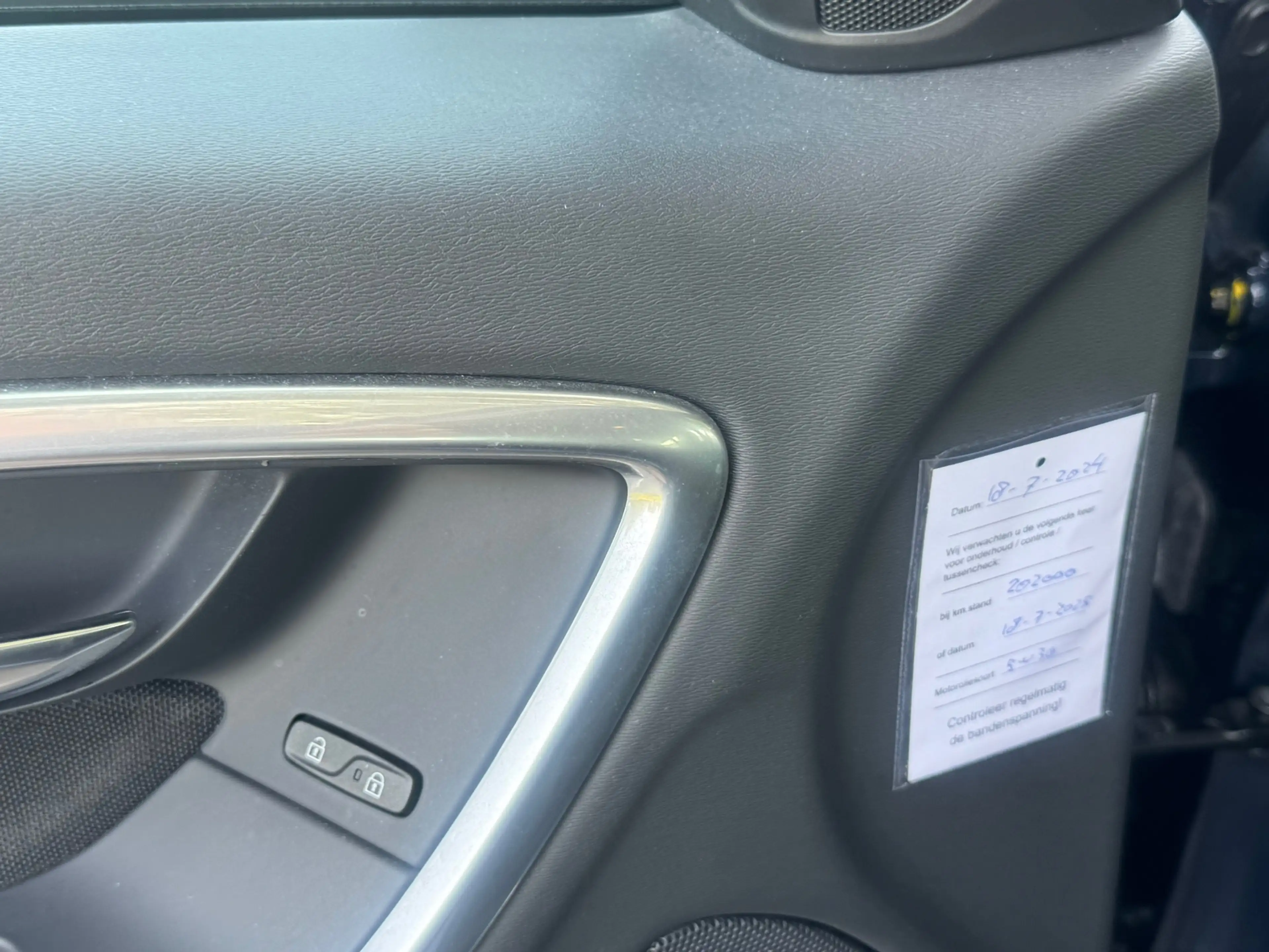 Volvo S60 1.6 T4 Kinetic 180PK AUTOMAAT! Navi l Cruise l LED — photo 33