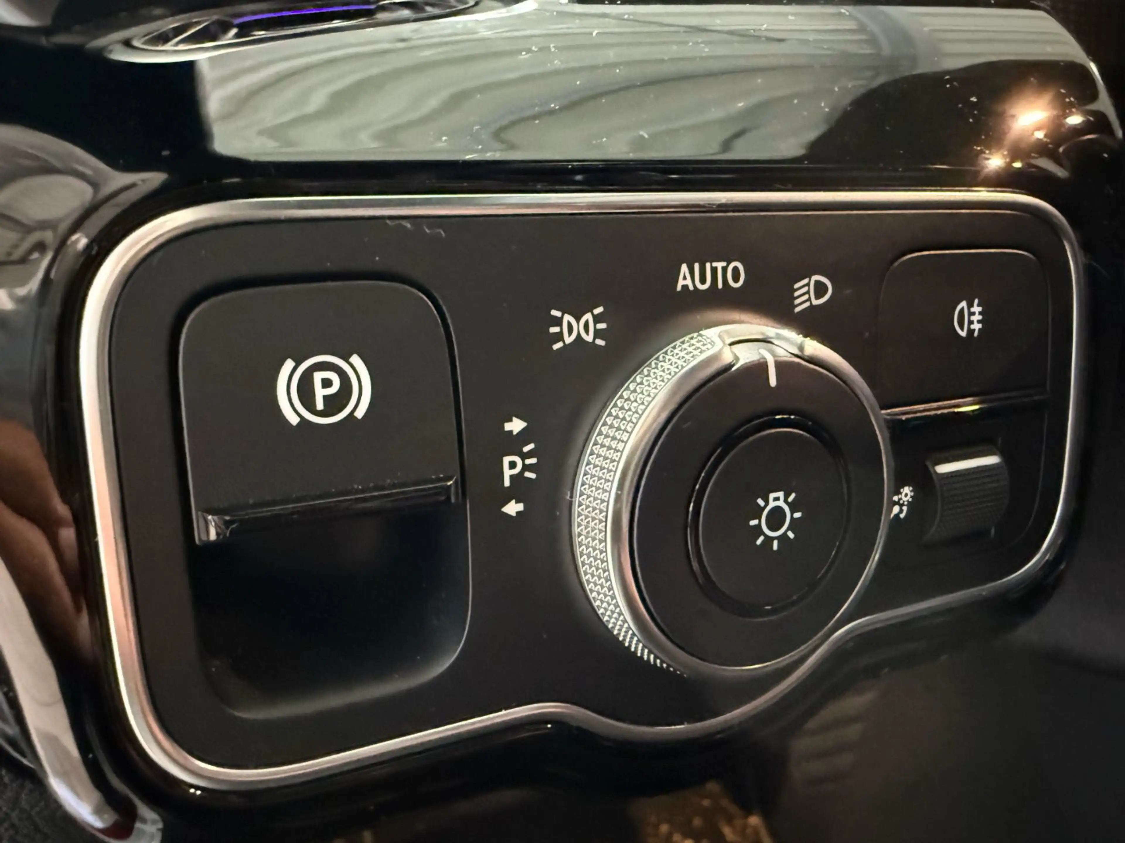 Mercedes-Benz CLA 200 CLA 200 AMG Line Exterieur & Interieur Night-Paket — photo 16