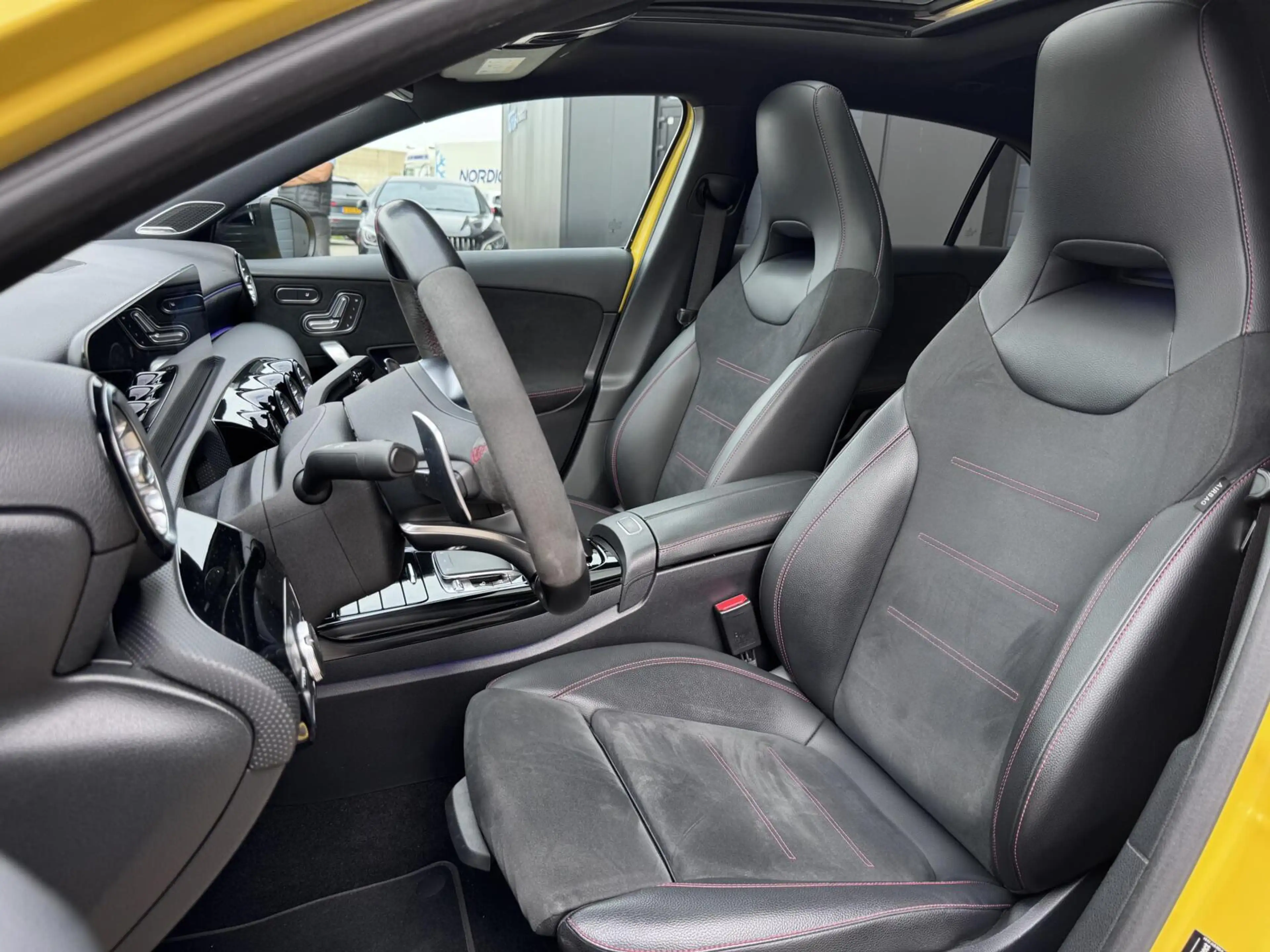 Mercedes-Benz A 35 AMG 4MATIC Edition 1 — photo 8